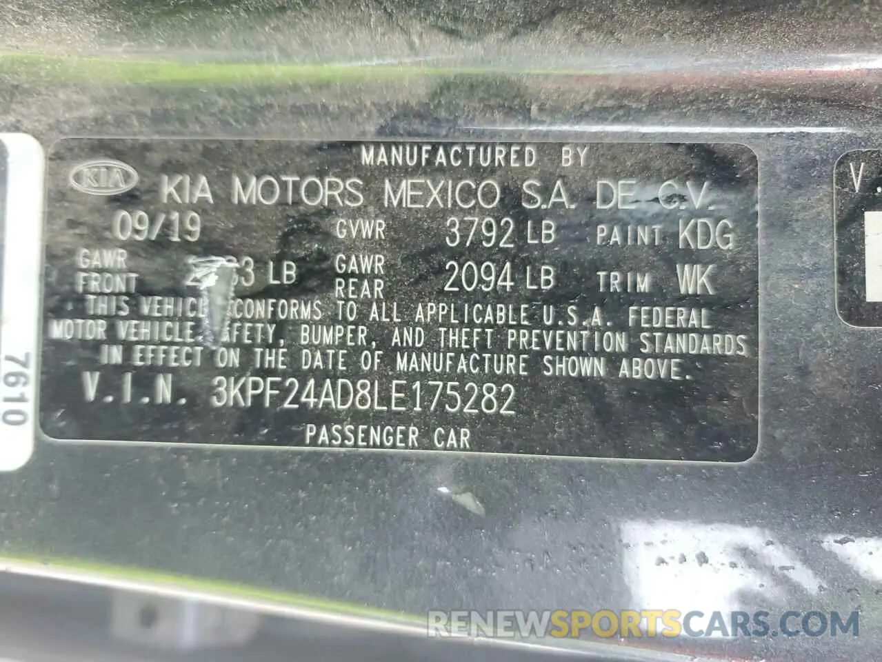 12 Photograph of a damaged car 3KPF24AD8LE175282 KIA FORTE 2020