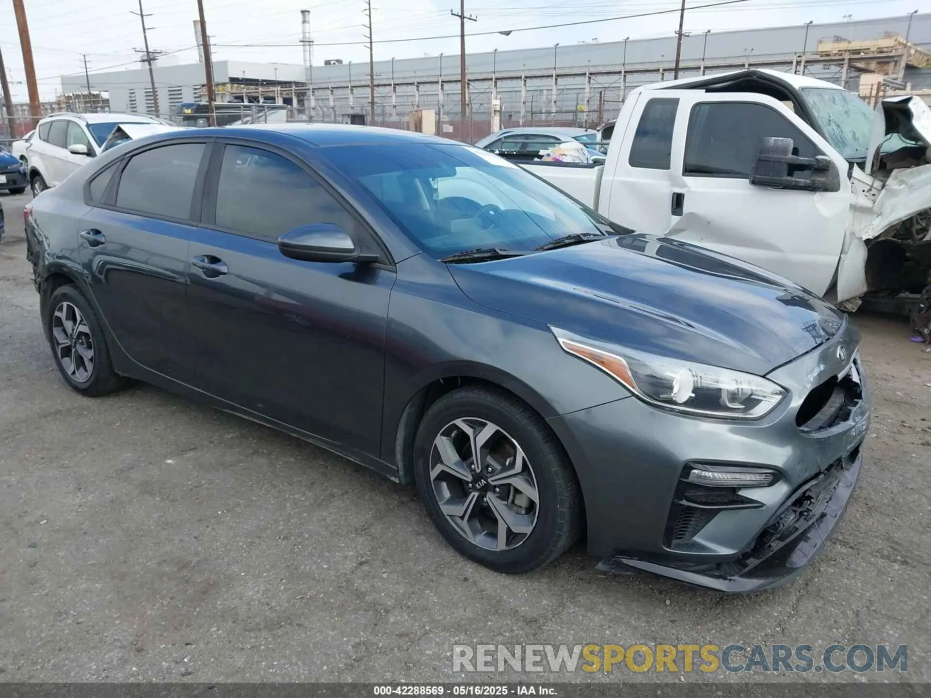 1 Photograph of a damaged car 3KPF24AD8LE177646 KIA FORTE 2020