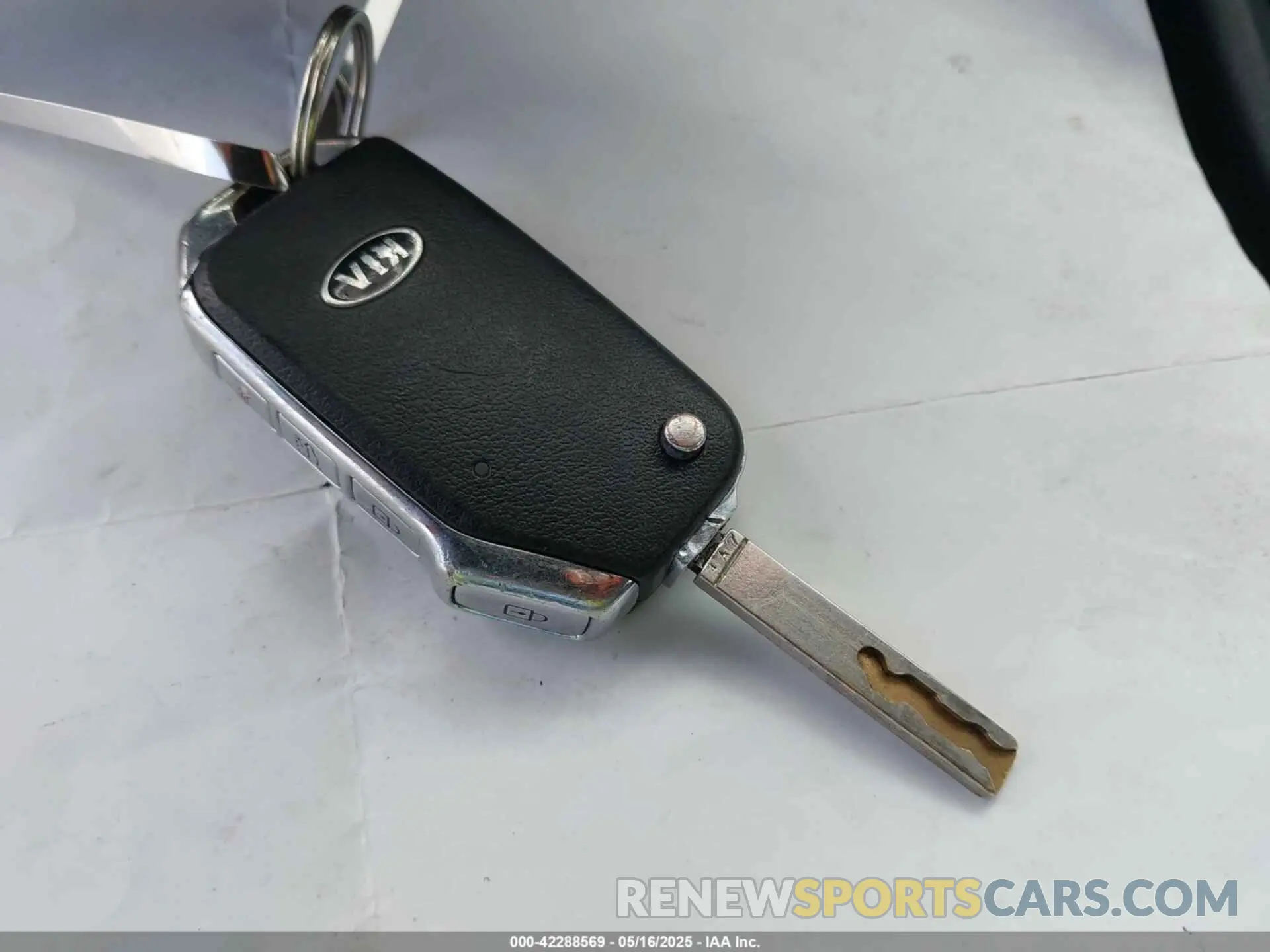 11 Photograph of a damaged car 3KPF24AD8LE177646 KIA FORTE 2020