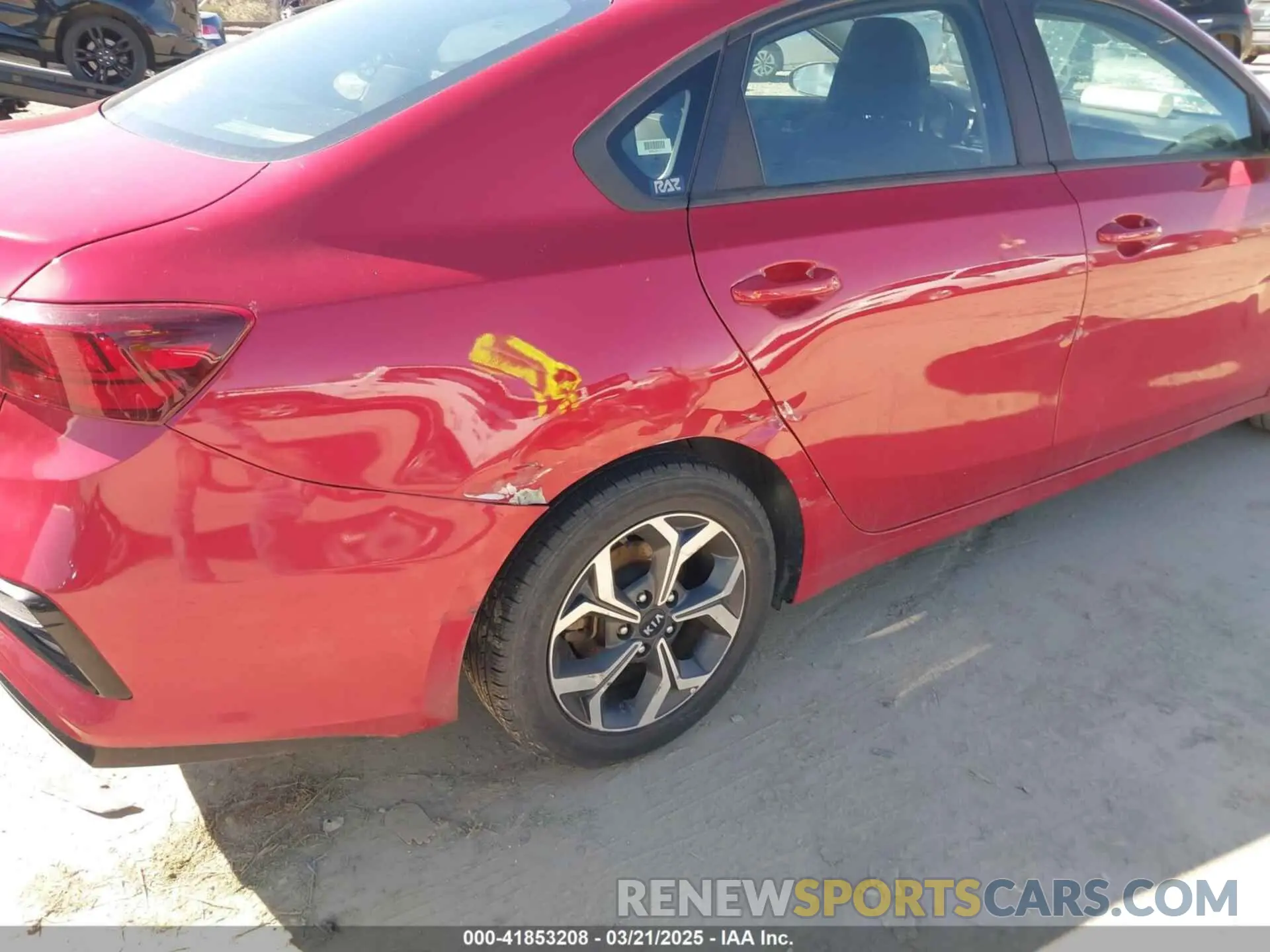 19 Photograph of a damaged car 3KPF24AD8LE182202 KIA FORTE 2020