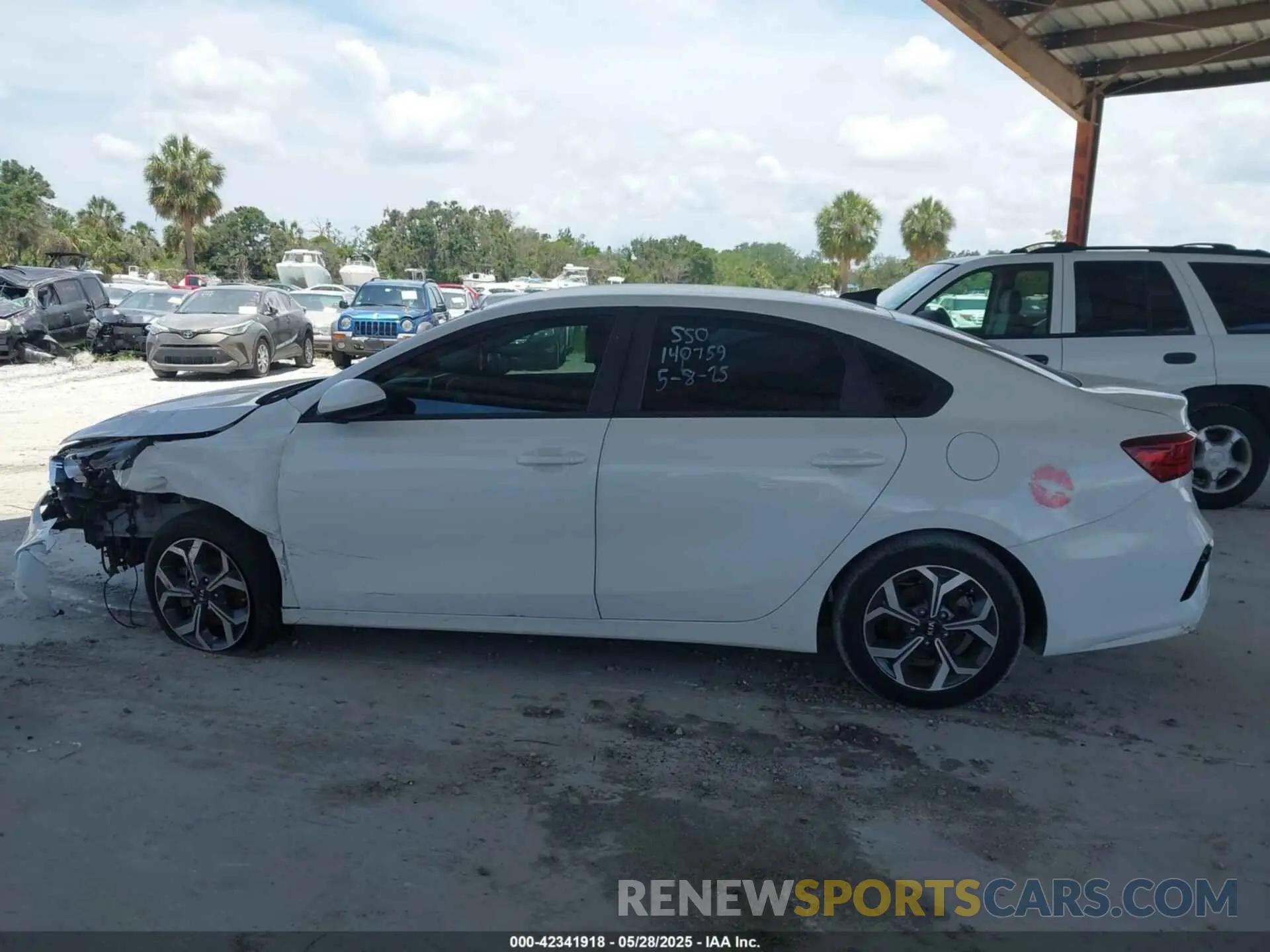 15 Photograph of a damaged car 3KPF24AD8LE186587 KIA FORTE 2020
