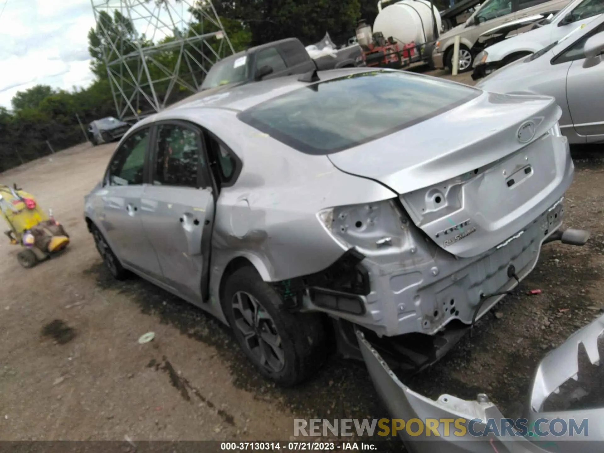 3 Photograph of a damaged car 3KPF24AD8LE191756 KIA FORTE 2020