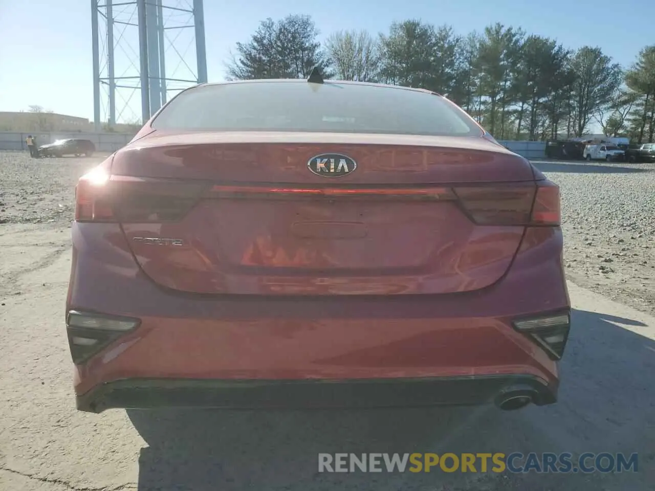 6 Photograph of a damaged car 3KPF24AD8LE192115 KIA FORTE 2020