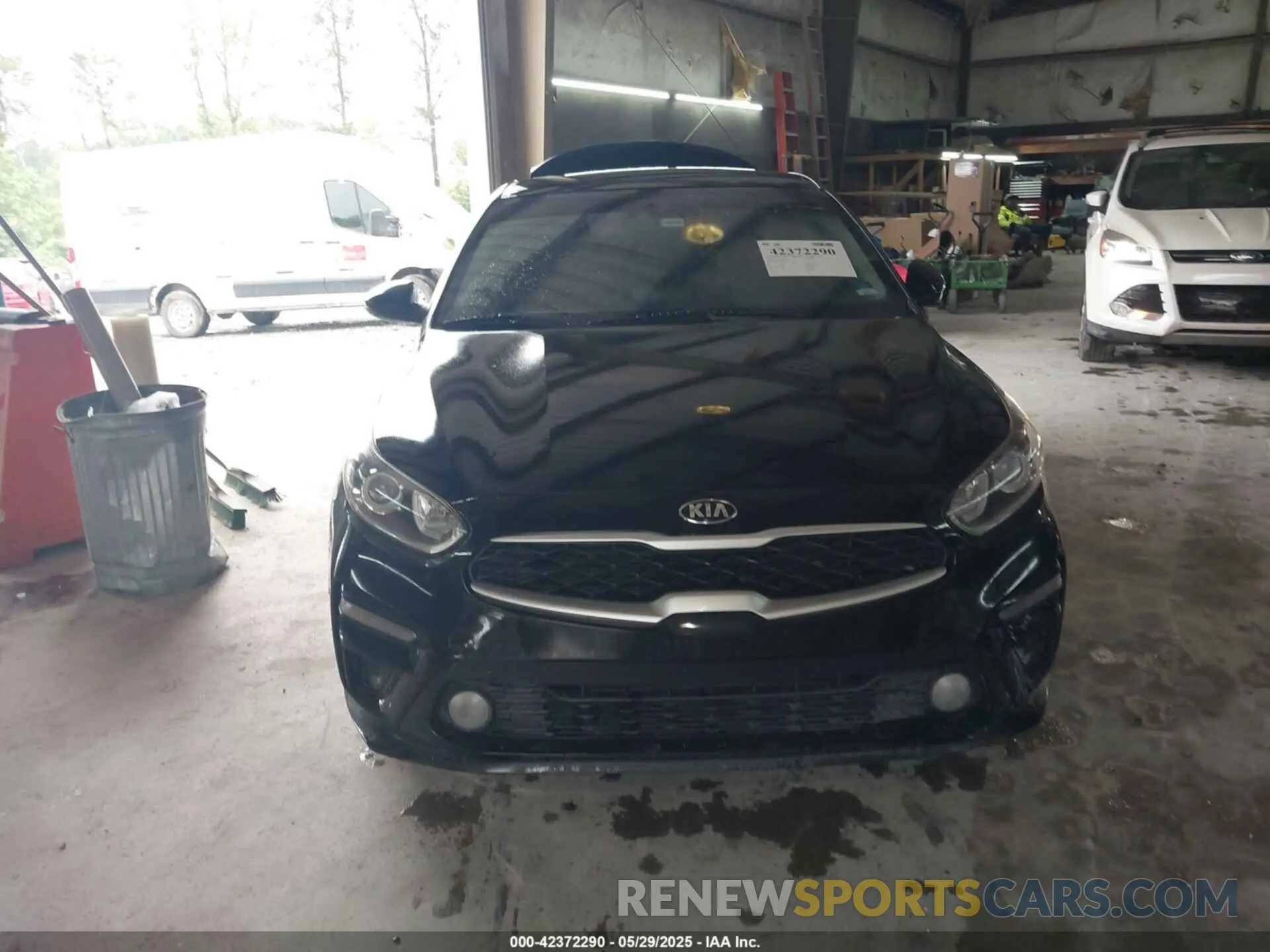 12 Photograph of a damaged car 3KPF24AD8LE194334 KIA FORTE 2020