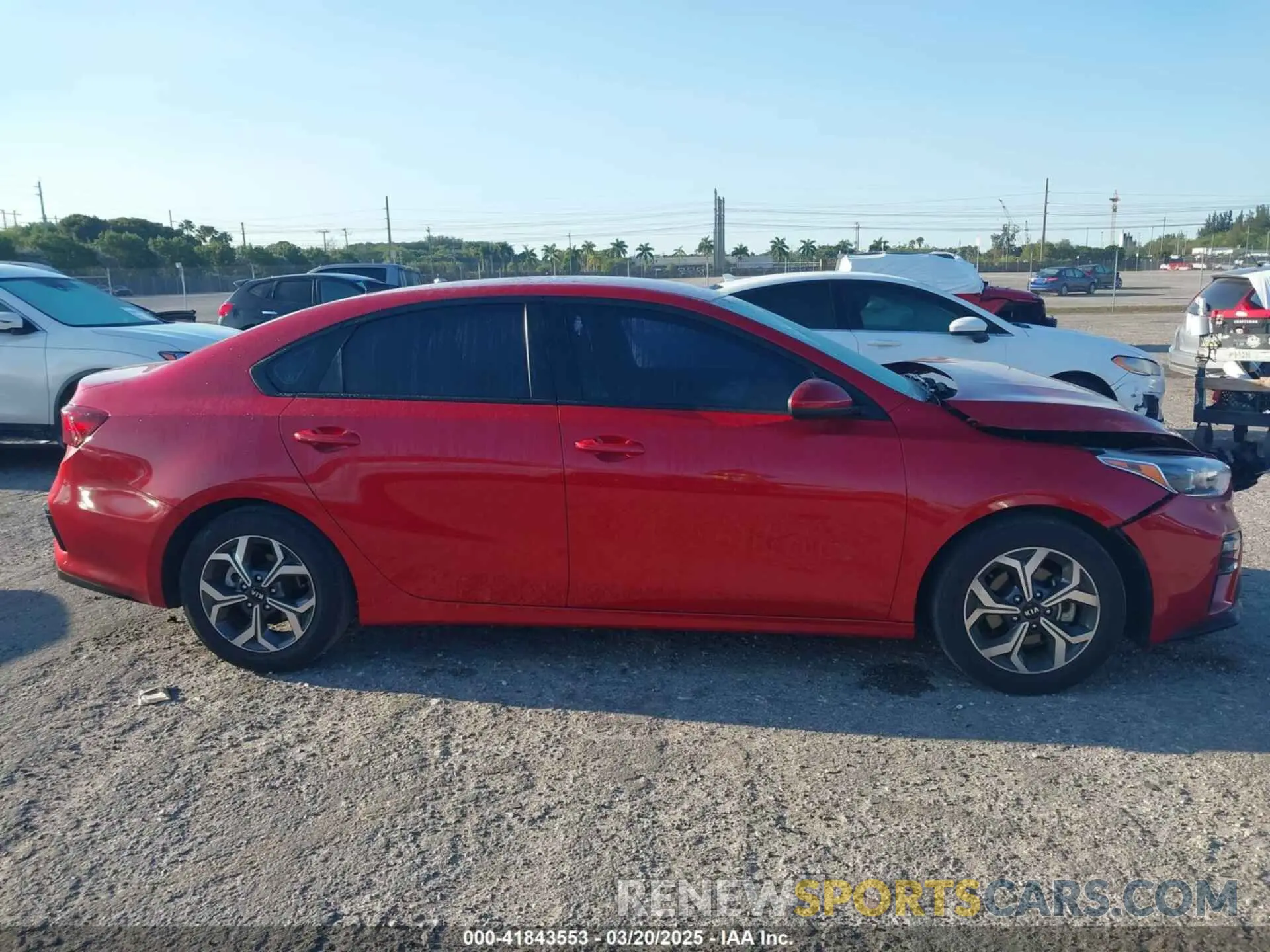 12 Photograph of a damaged car 3KPF24AD8LE212962 KIA FORTE 2020