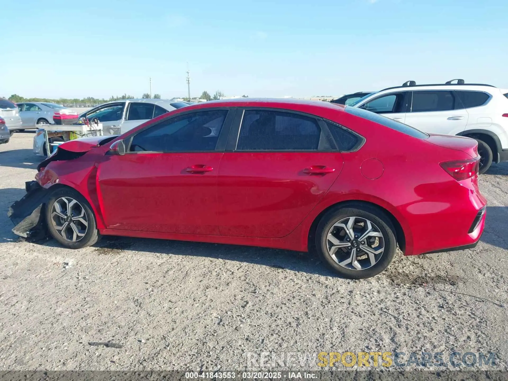 13 Photograph of a damaged car 3KPF24AD8LE212962 KIA FORTE 2020
