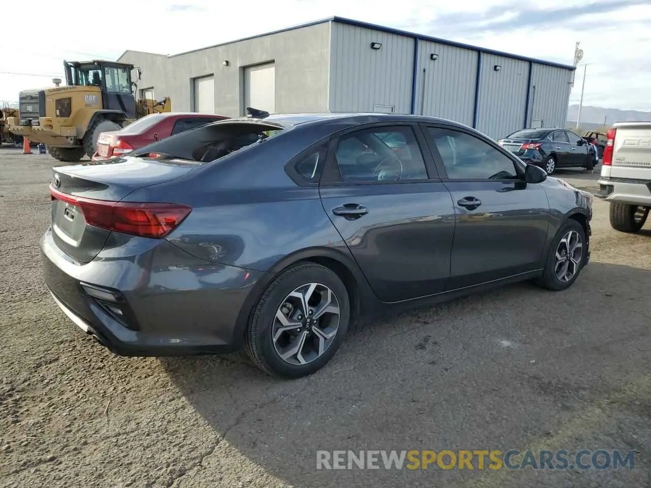 3 Photograph of a damaged car 3KPF24AD8LE217286 KIA FORTE 2020