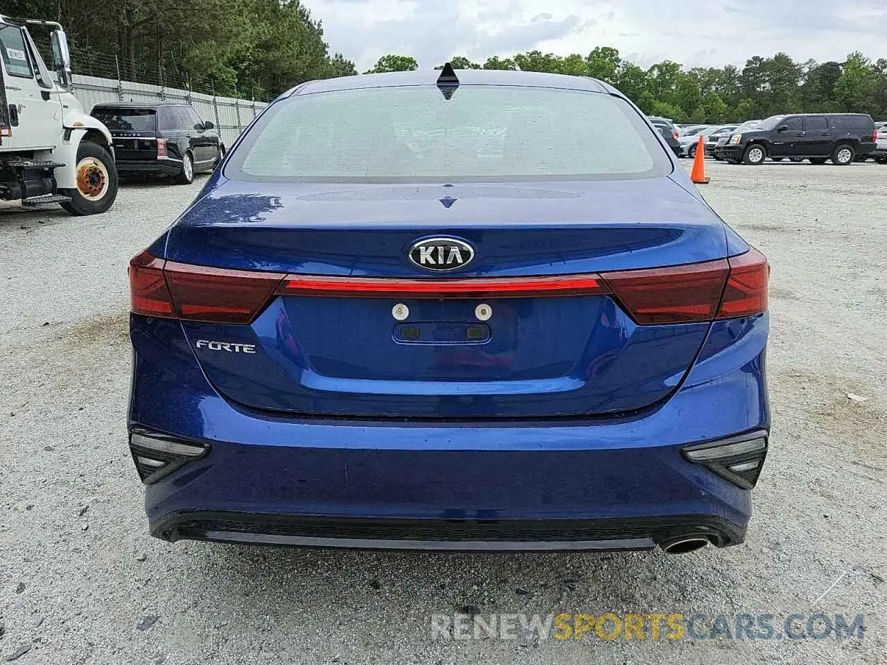 6 Photograph of a damaged car 3KPF24AD8LE223444 KIA FORTE 2020