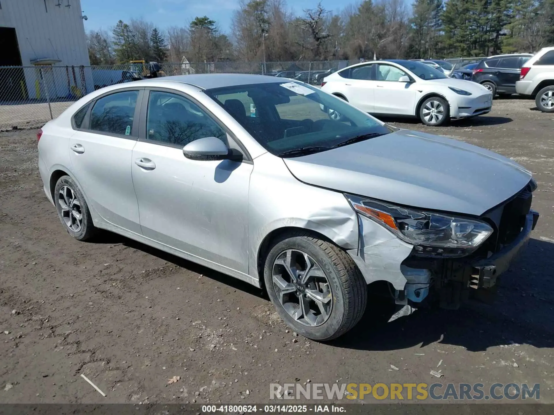 1 Photograph of a damaged car 3KPF24AD8LE223573 KIA FORTE 2020