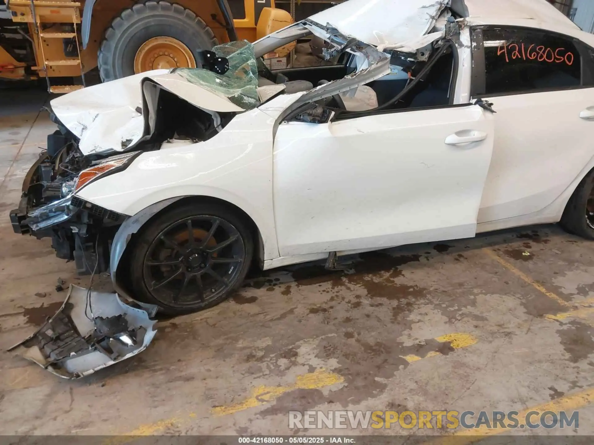 17 Photograph of a damaged car 3KPF24AD8LE233018 KIA FORTE 2020