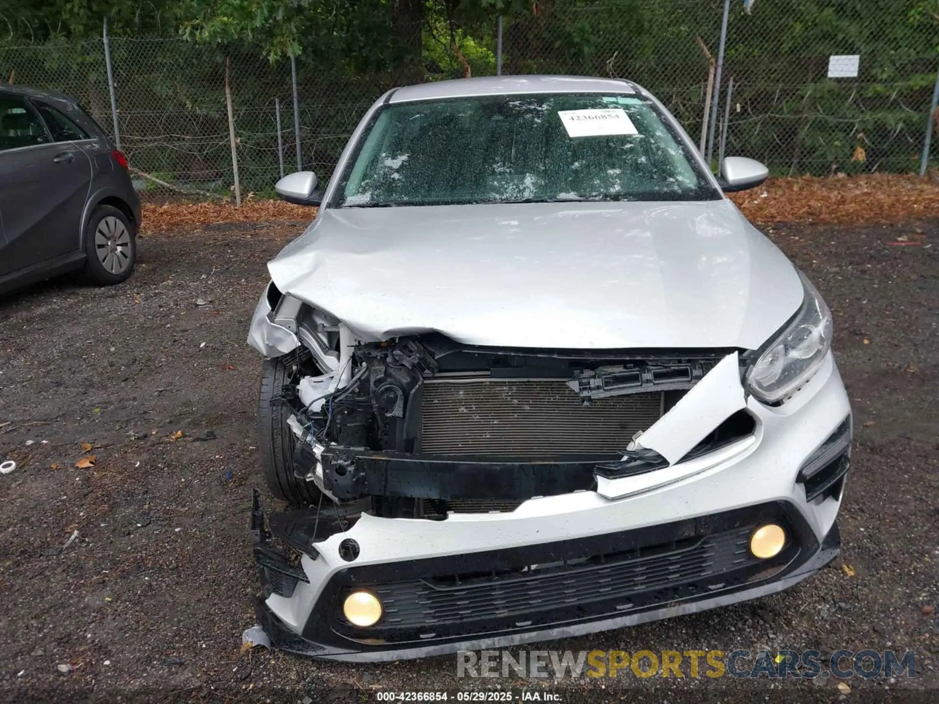 12 Photograph of a damaged car 3KPF24AD8LE234654 KIA FORTE 2020