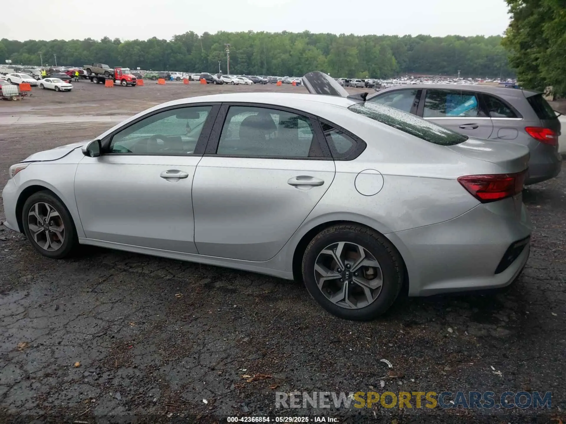14 Photograph of a damaged car 3KPF24AD8LE234654 KIA FORTE 2020