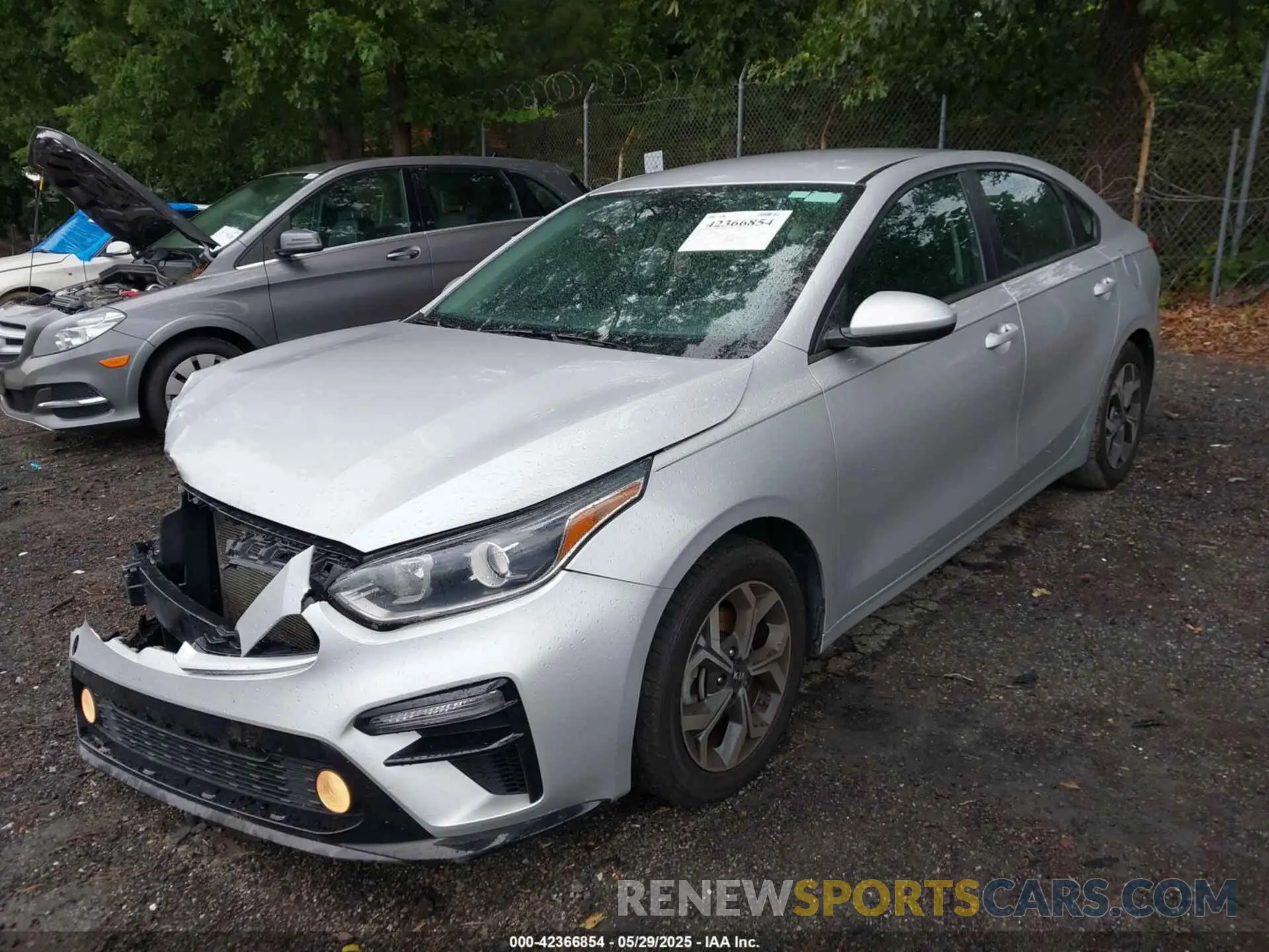 2 Photograph of a damaged car 3KPF24AD8LE234654 KIA FORTE 2020