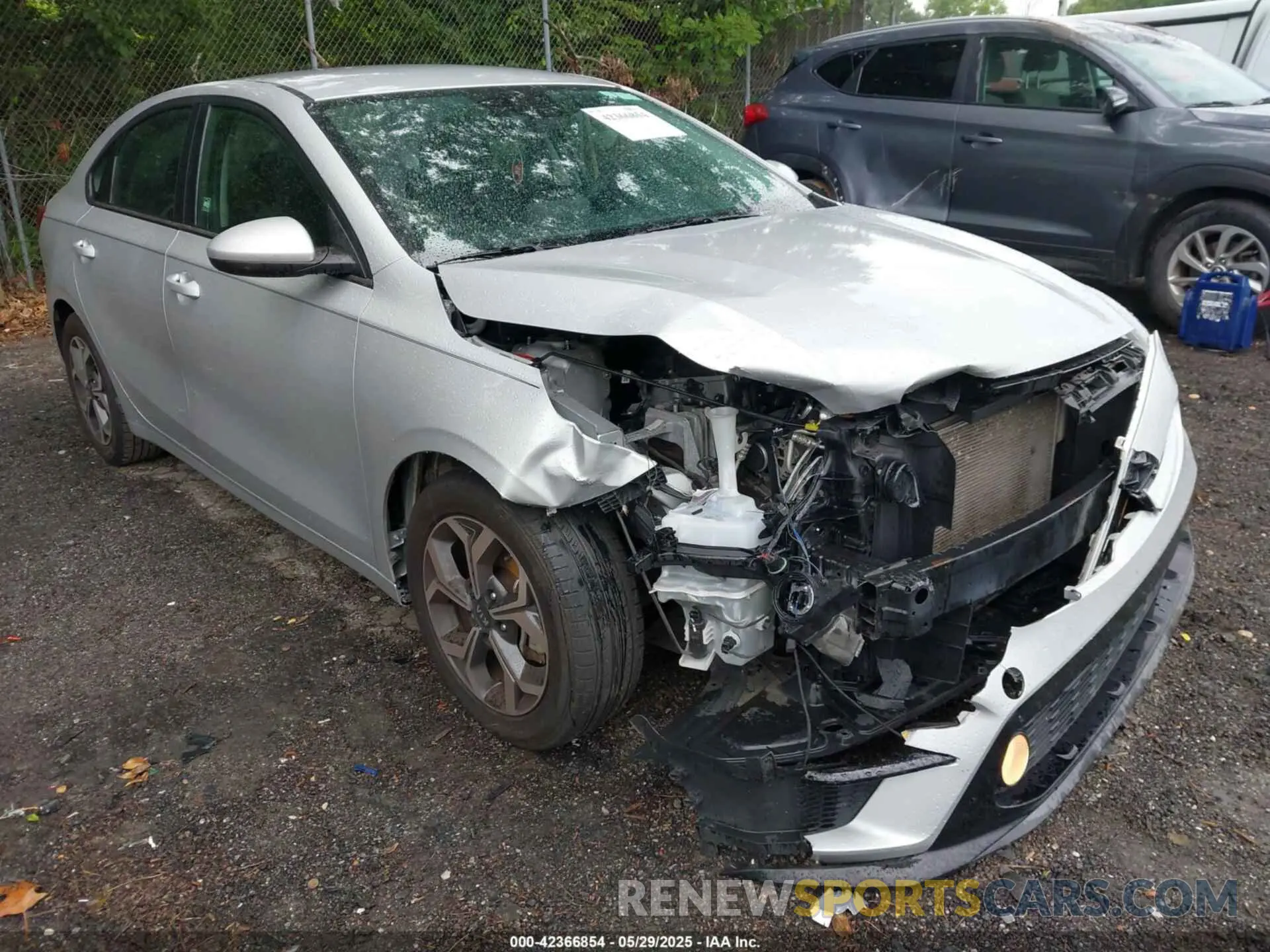 6 Photograph of a damaged car 3KPF24AD8LE234654 KIA FORTE 2020