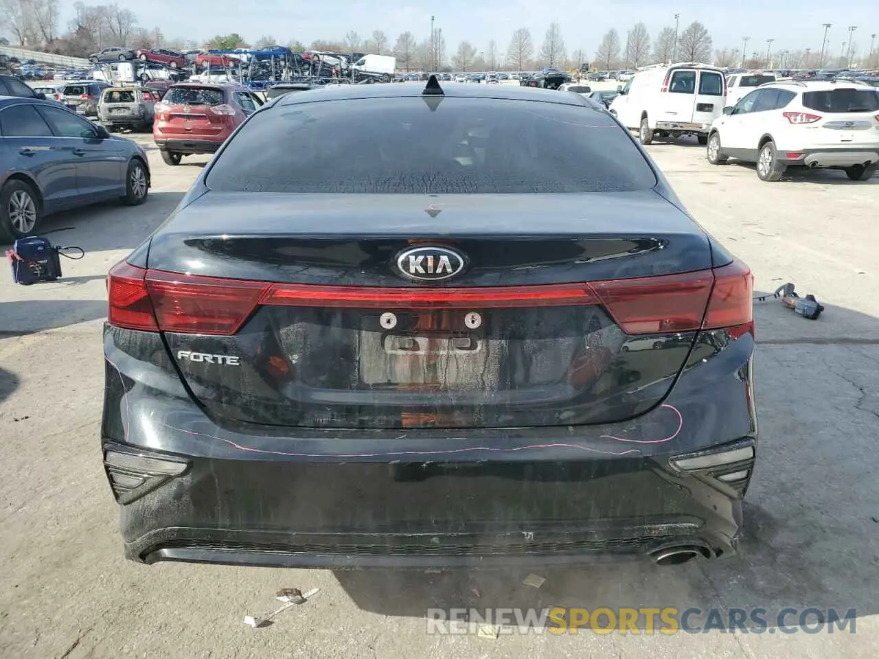 6 Photograph of a damaged car 3KPF24AD8LE234766 KIA FORTE 2020