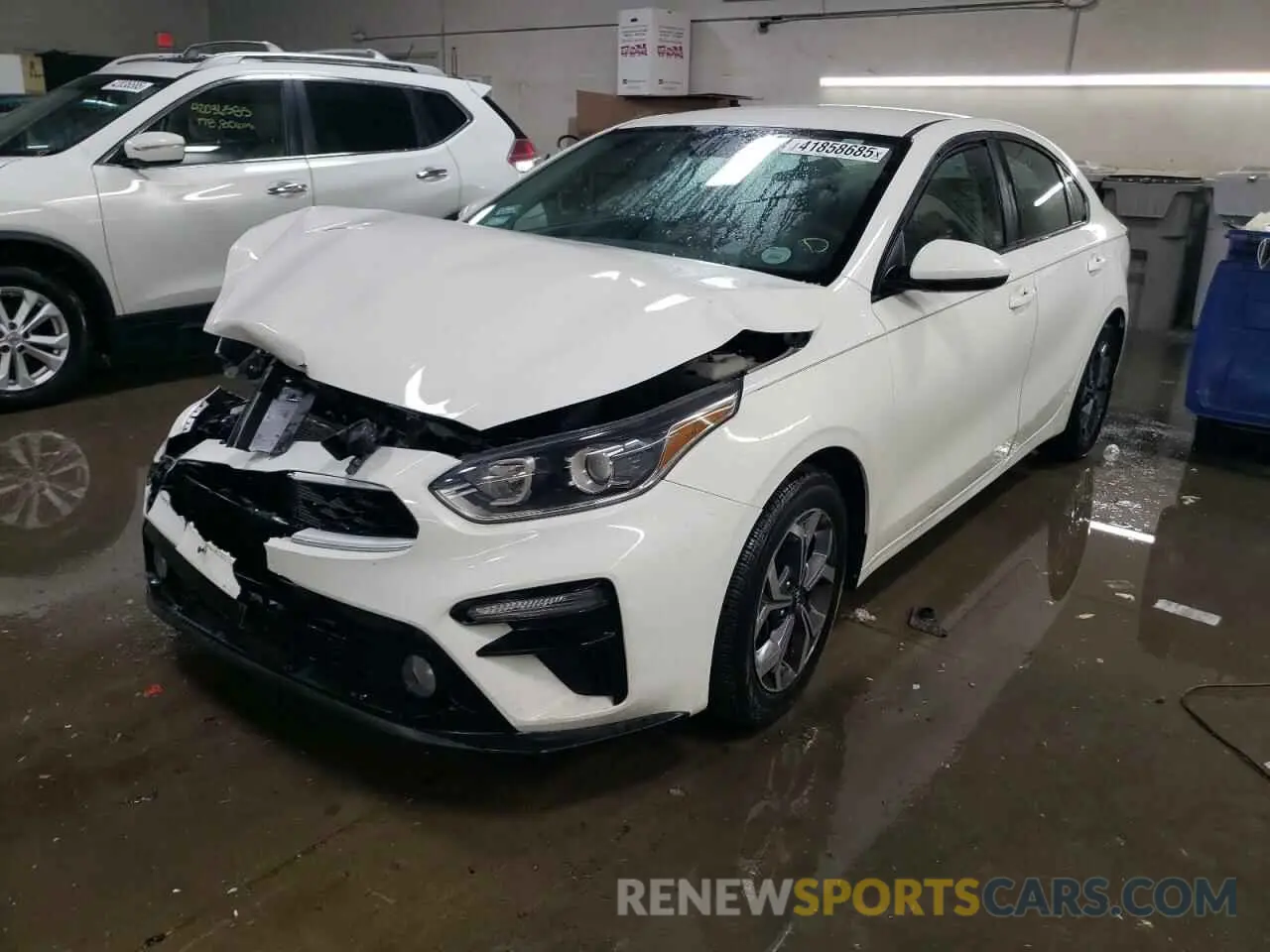 1 Photograph of a damaged car 3KPF24AD8LE240261 KIA FORTE 2020