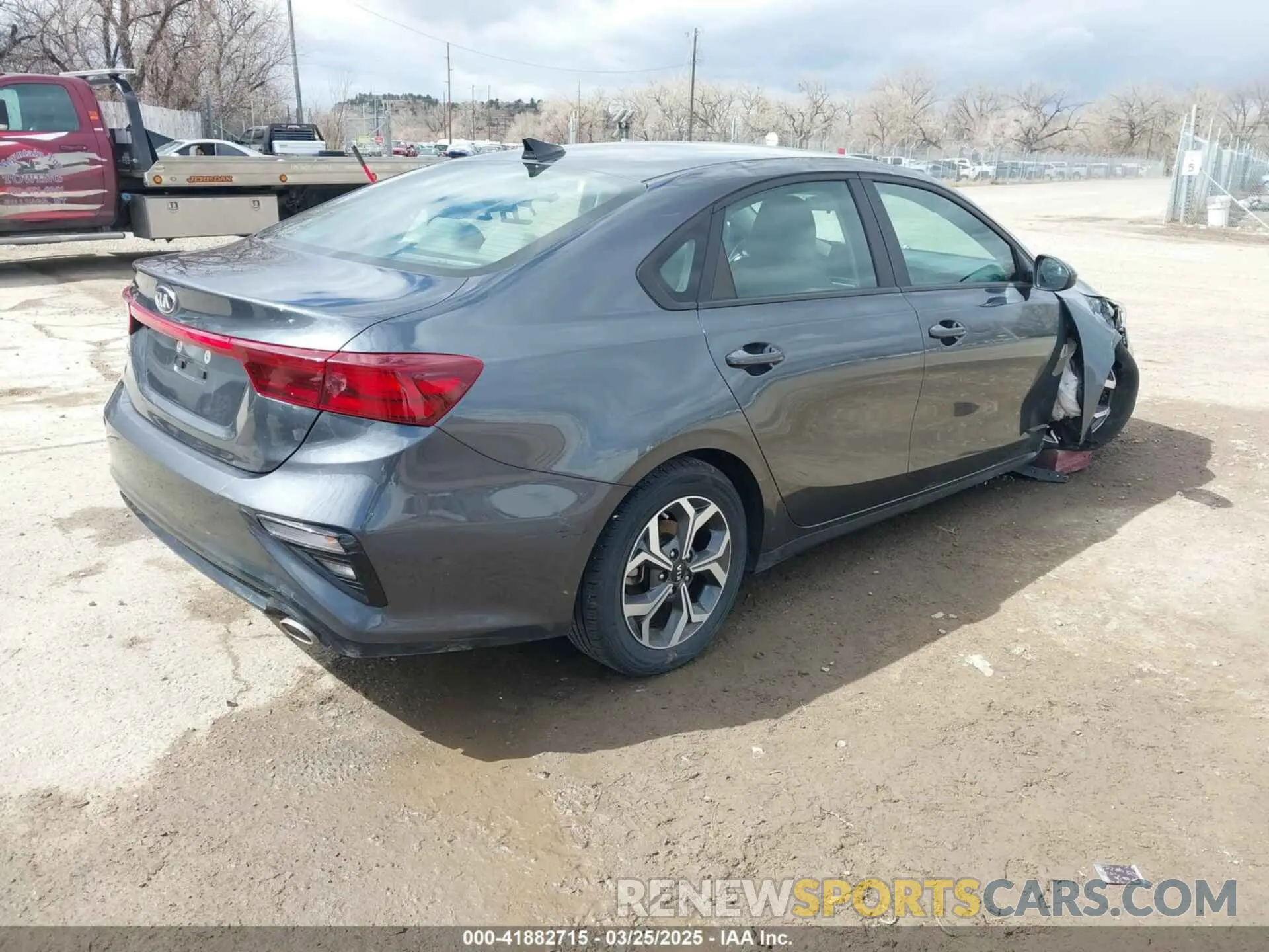 4 Photograph of a damaged car 3KPF24AD8LE243029 KIA FORTE 2020