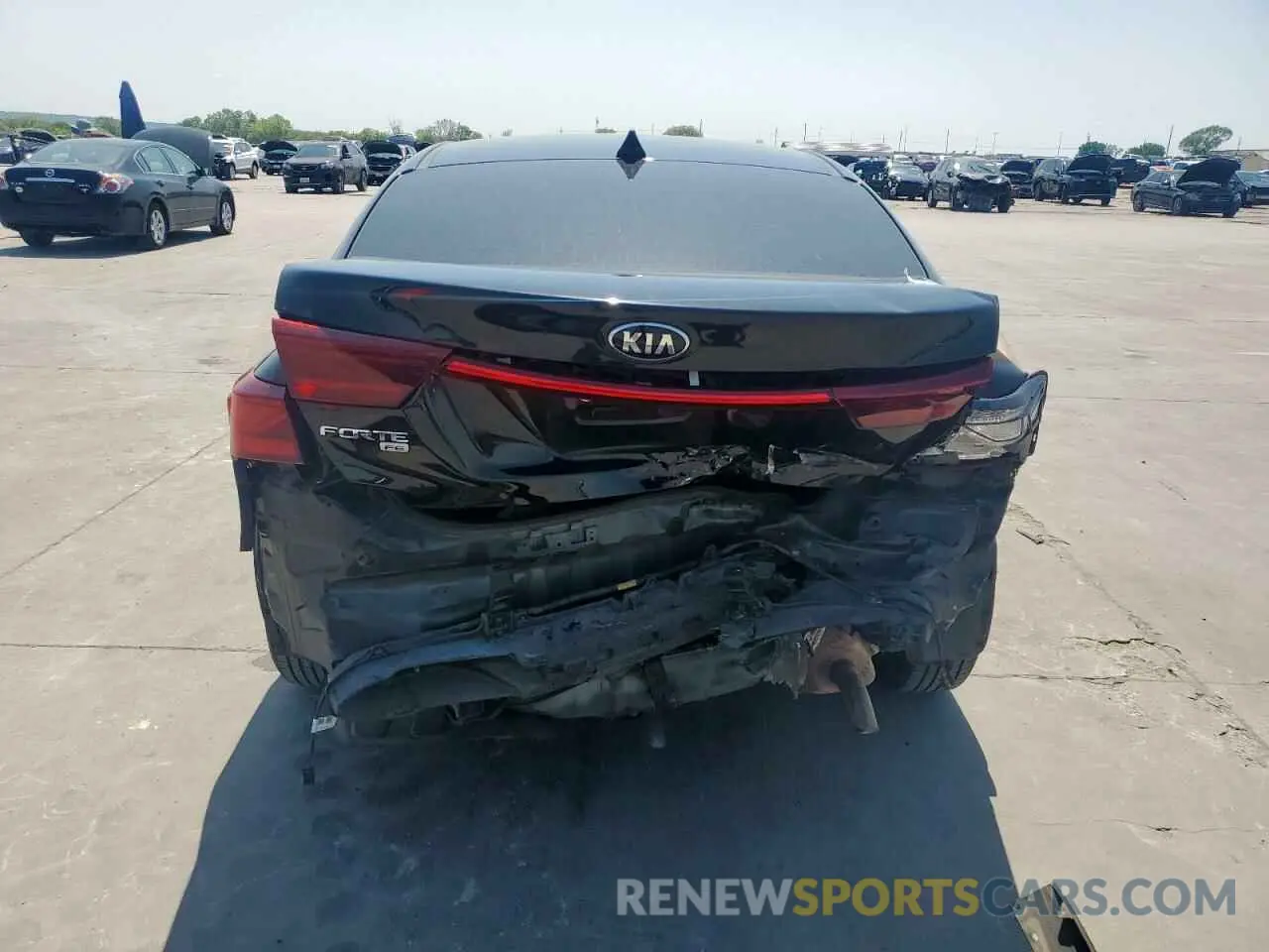 6 Photograph of a damaged car 3KPF24AD8LE249994 KIA FORTE 2020