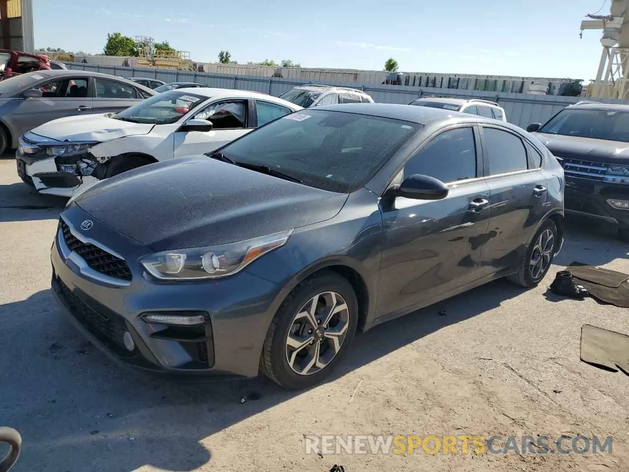 1 Photograph of a damaged car 3KPF24AD8LE256329 KIA FORTE 2020