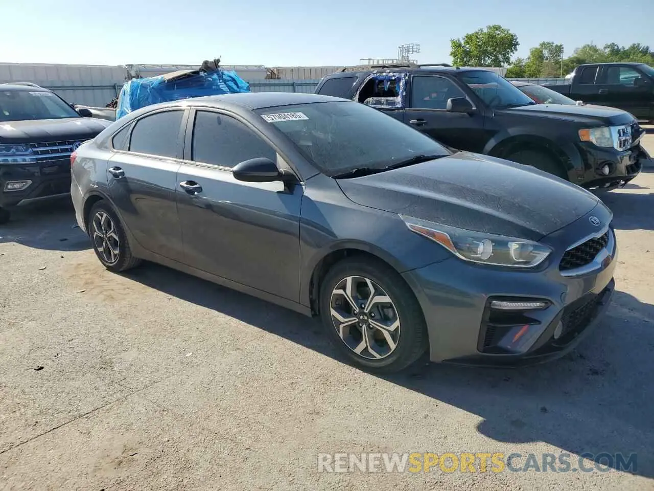 4 Photograph of a damaged car 3KPF24AD8LE256329 KIA FORTE 2020