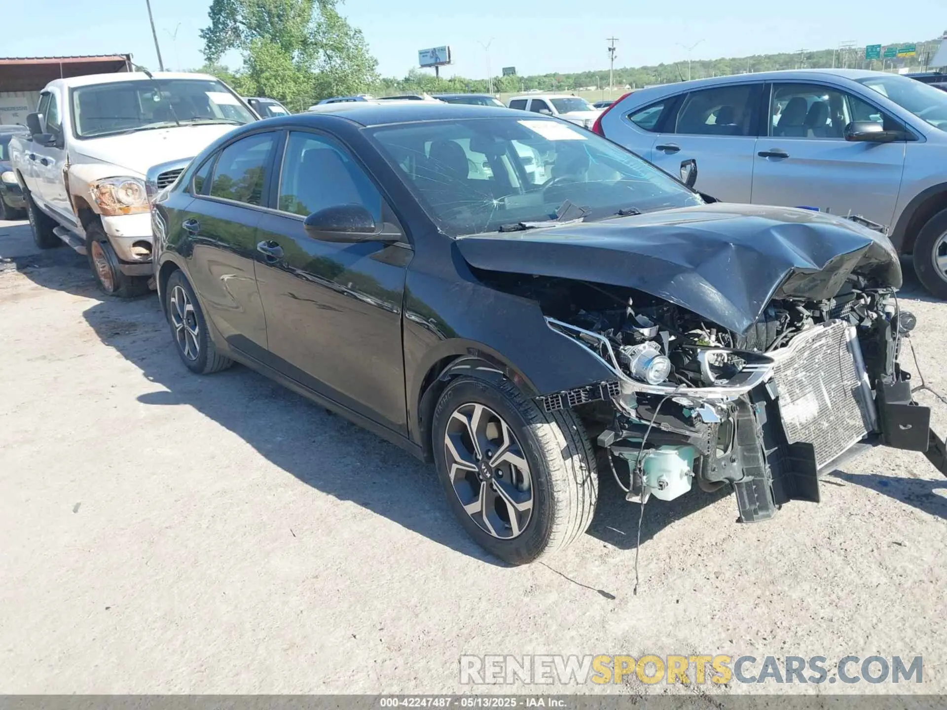 1 Photograph of a damaged car 3KPF24AD8LE257500 KIA FORTE 2020