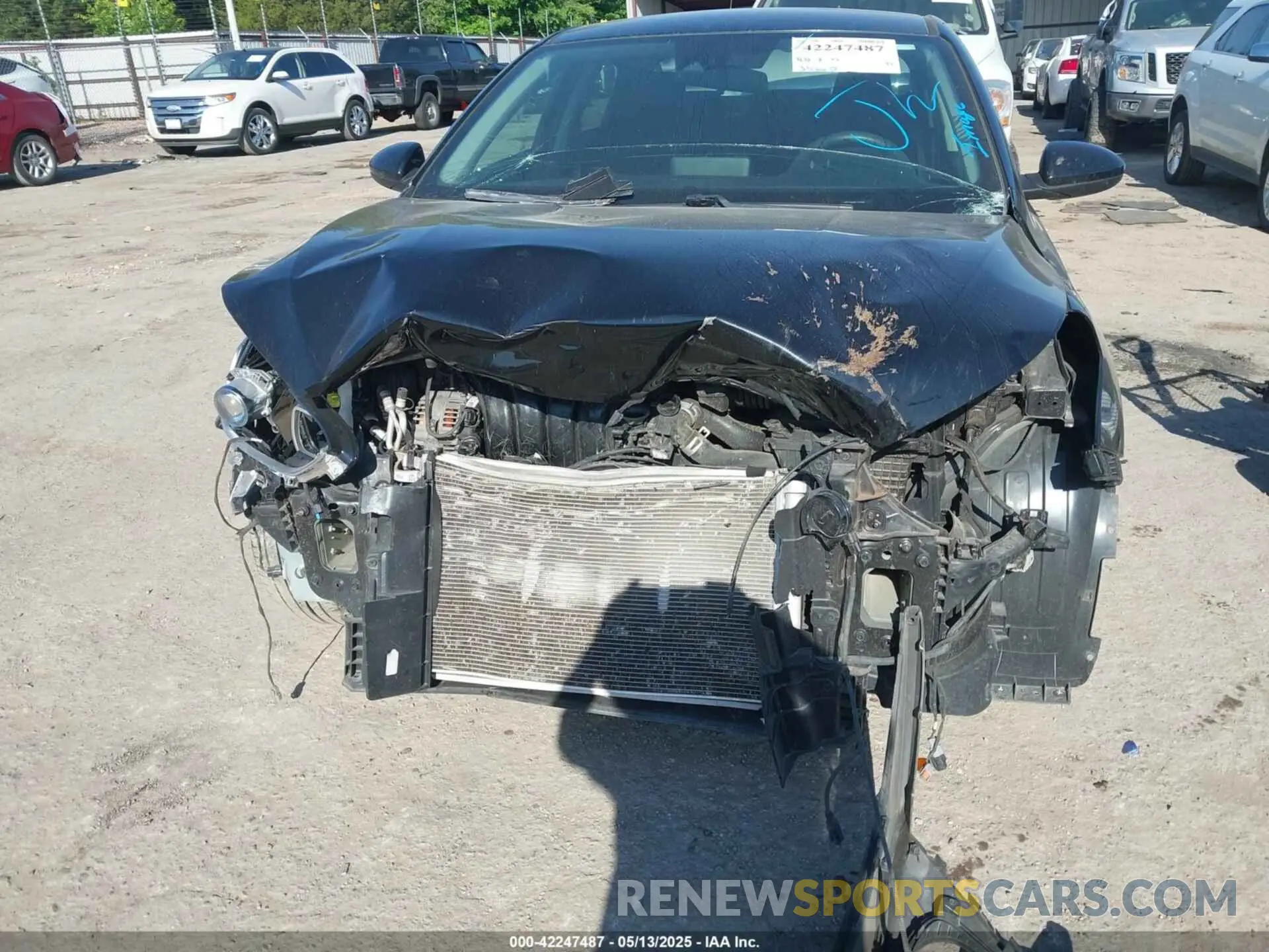 12 Photograph of a damaged car 3KPF24AD8LE257500 KIA FORTE 2020