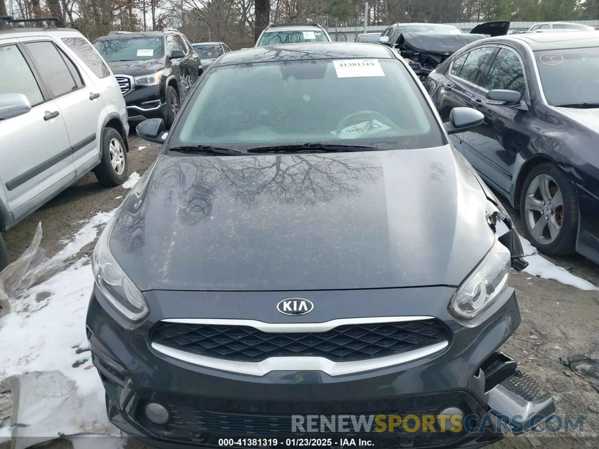 12 Photograph of a damaged car 3KPF24AD9LE141318 KIA FORTE 2020
