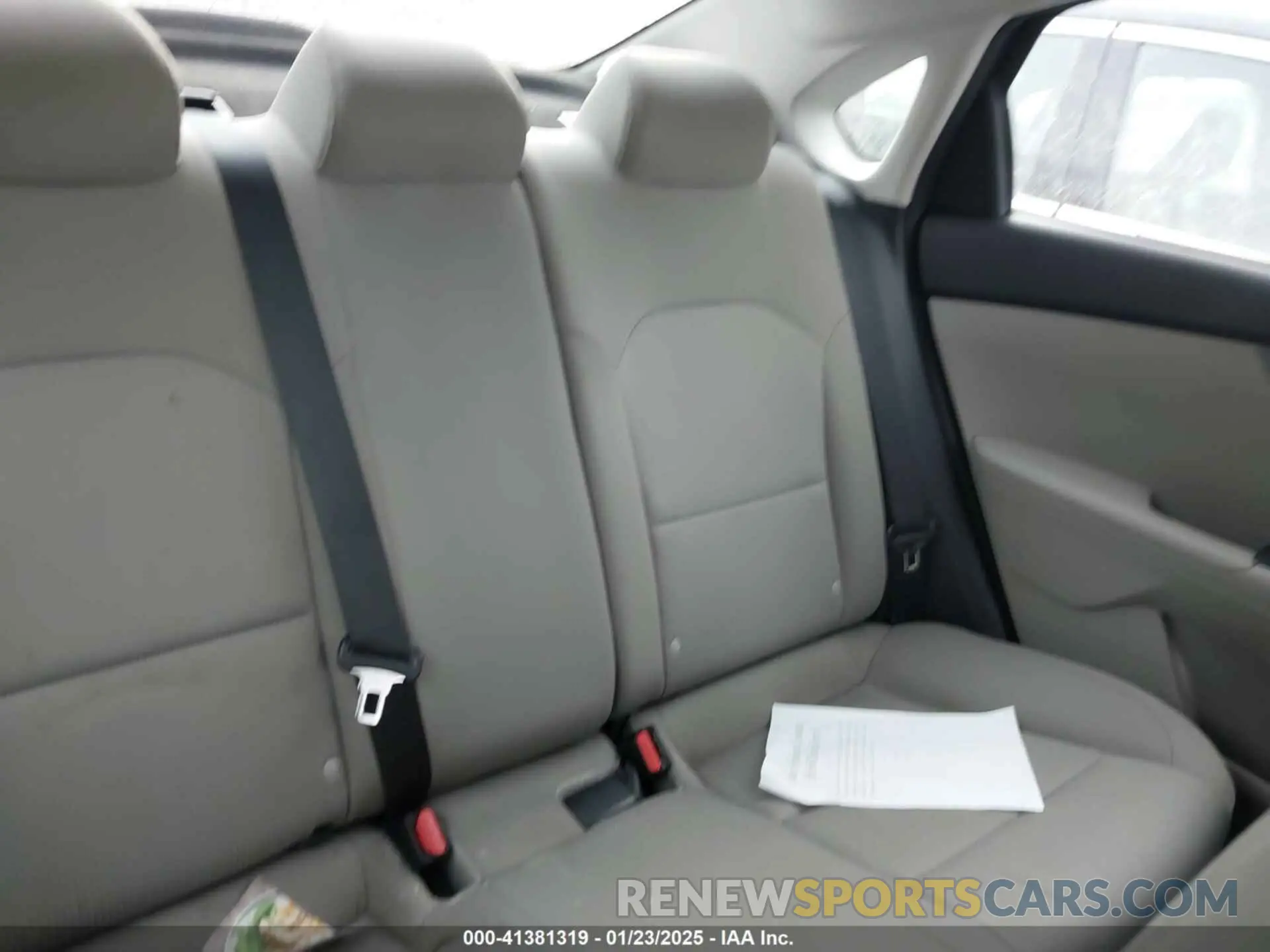 8 Photograph of a damaged car 3KPF24AD9LE141318 KIA FORTE 2020