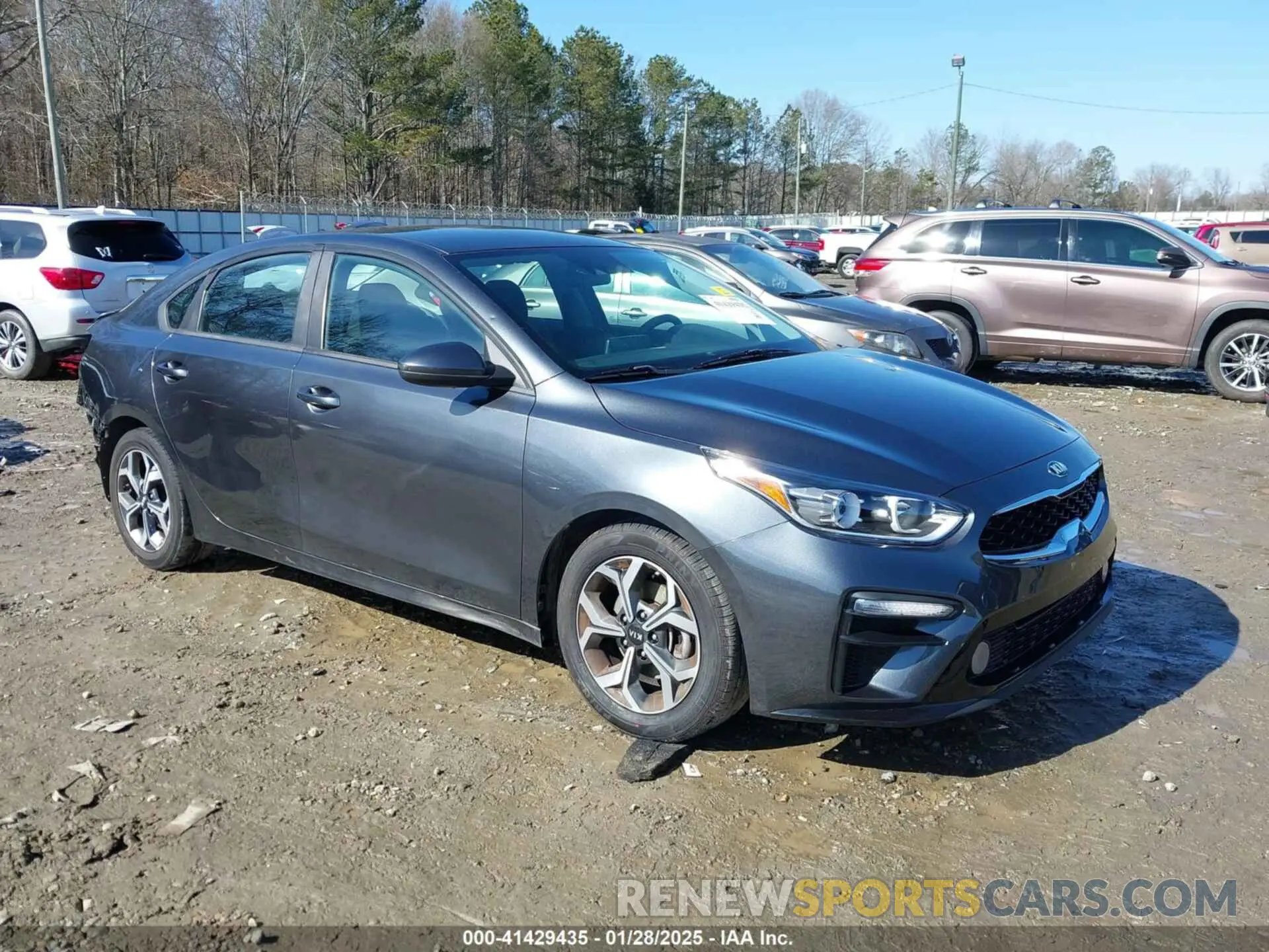1 Photograph of a damaged car 3KPF24AD9LE142503 KIA FORTE 2020