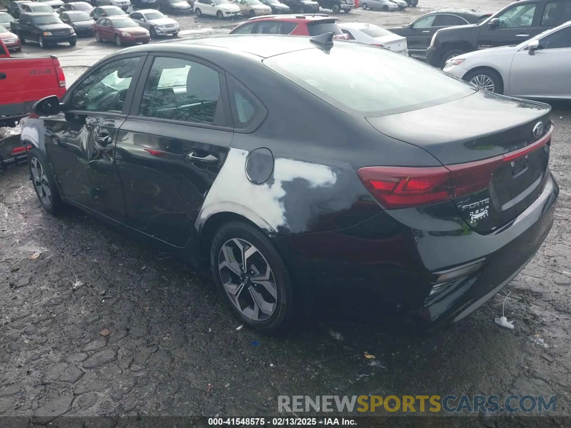 3 Photograph of a damaged car 3KPF24AD9LE150116 KIA FORTE 2020