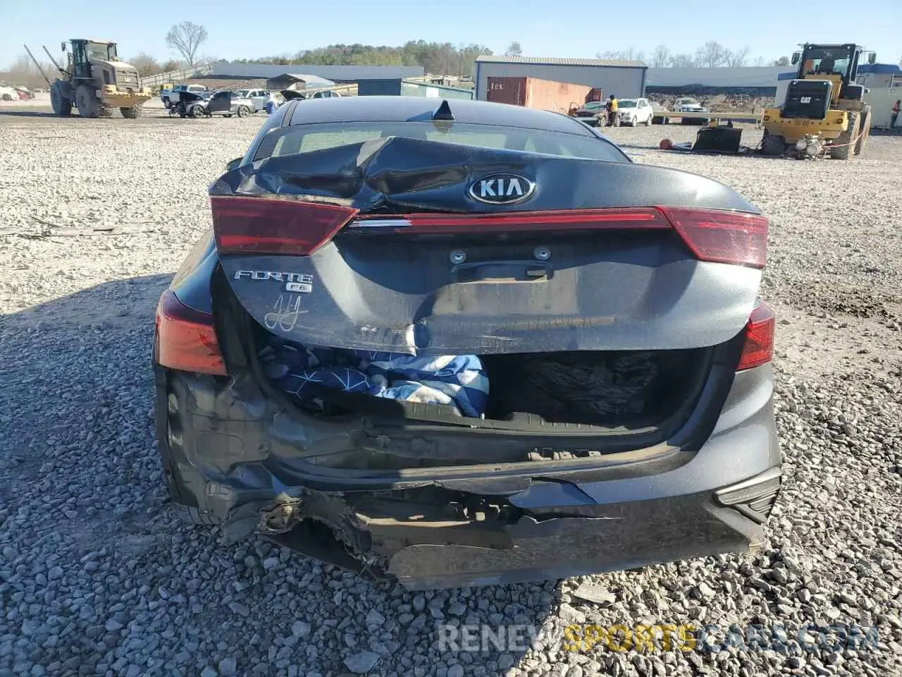 6 Photograph of a damaged car 3KPF24AD9LE155347 KIA FORTE 2020