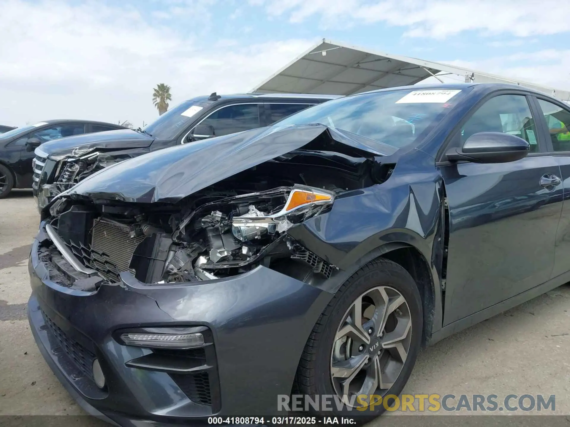 6 Photograph of a damaged car 3KPF24AD9LE165263 KIA FORTE 2020