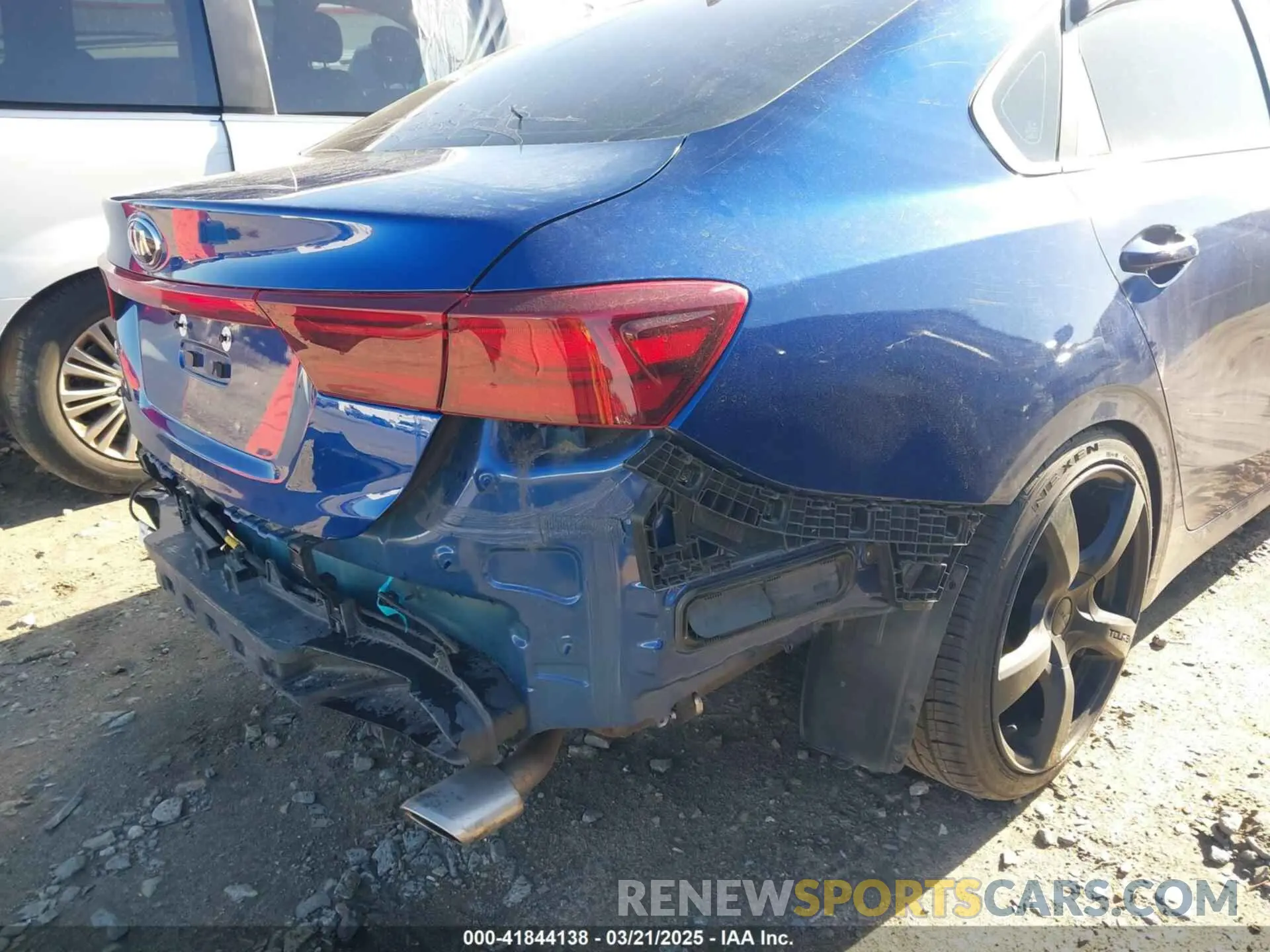19 Photograph of a damaged car 3KPF24AD9LE179289 KIA FORTE 2020