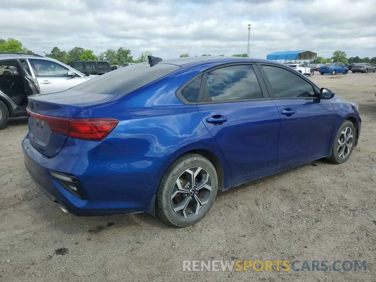 3 Photograph of a damaged car 3KPF24AD9LE186856 KIA FORTE 2020
