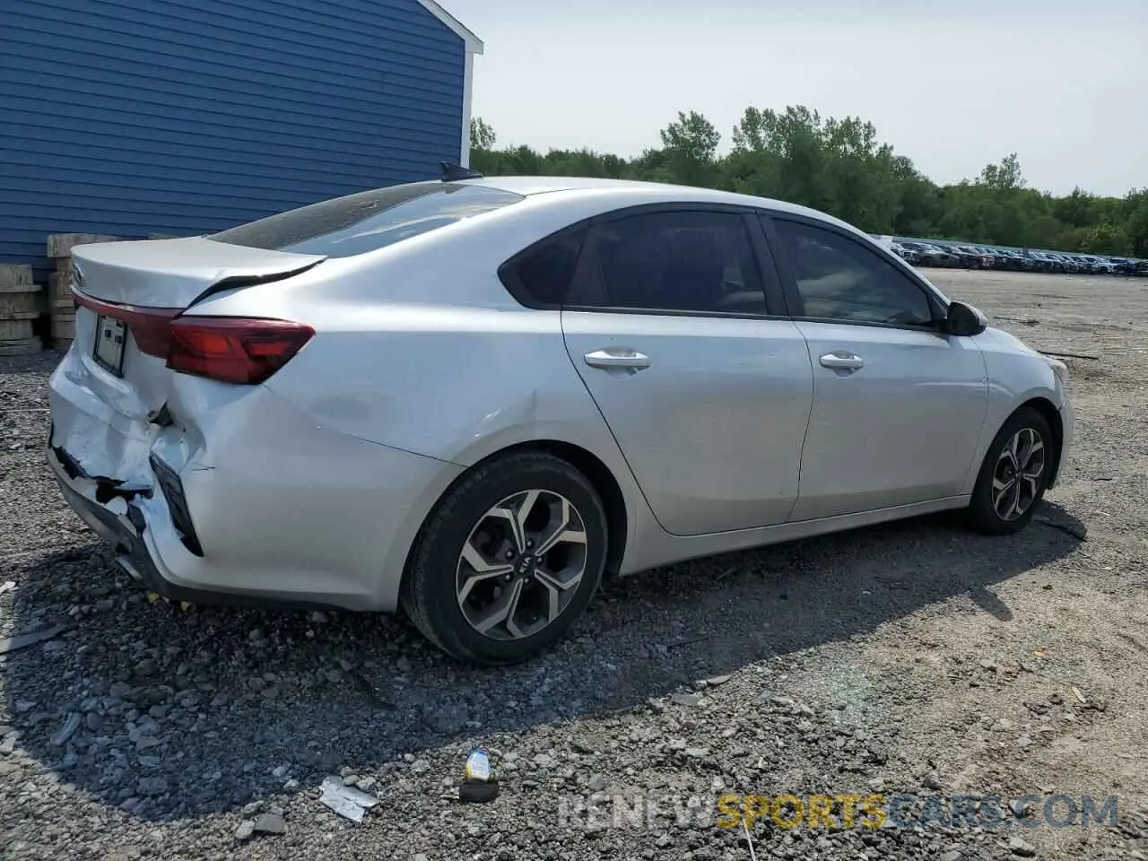 3 Photograph of a damaged car 3KPF24AD9LE202702 KIA FORTE 2020