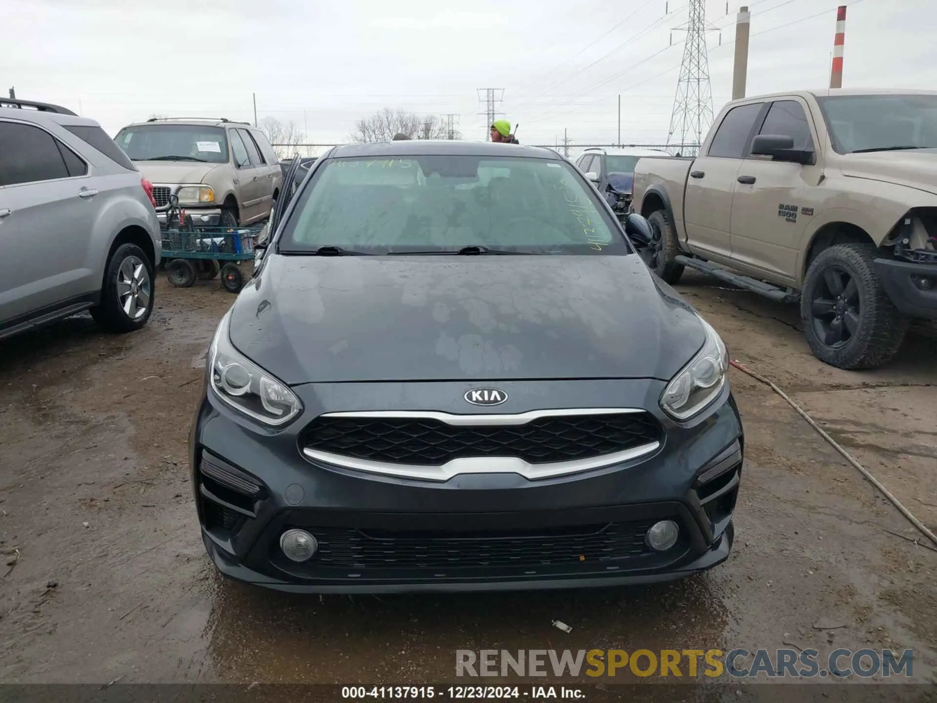 12 Photograph of a damaged car 3KPF24AD9LE204708 KIA FORTE 2020