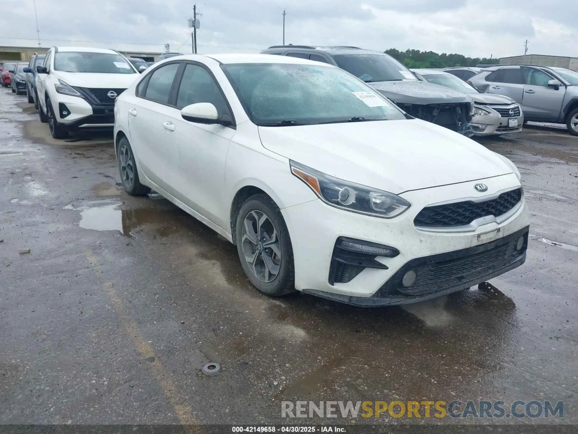 1 Photograph of a damaged car 3KPF24AD9LE208838 KIA FORTE 2020