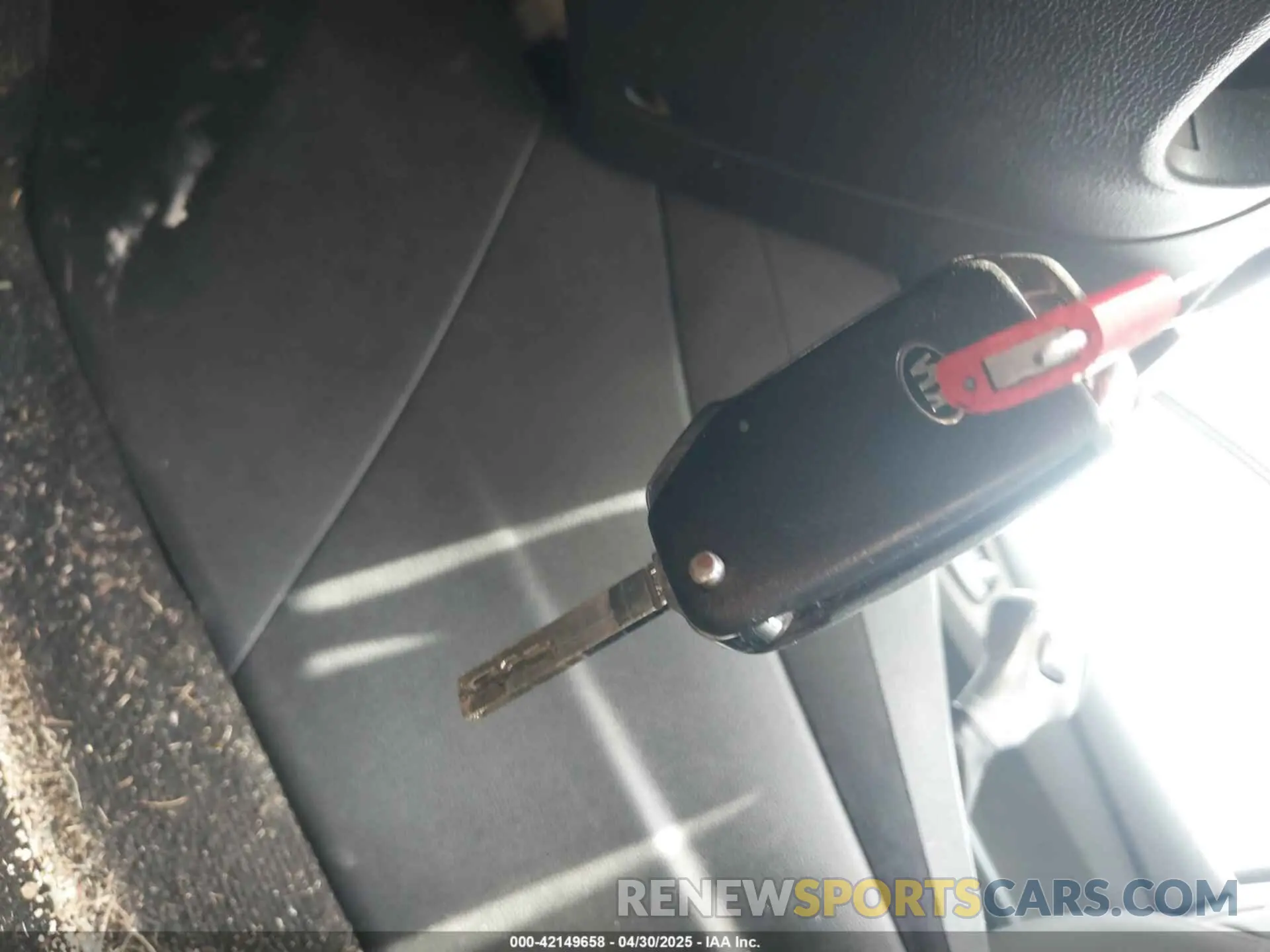 11 Photograph of a damaged car 3KPF24AD9LE208838 KIA FORTE 2020