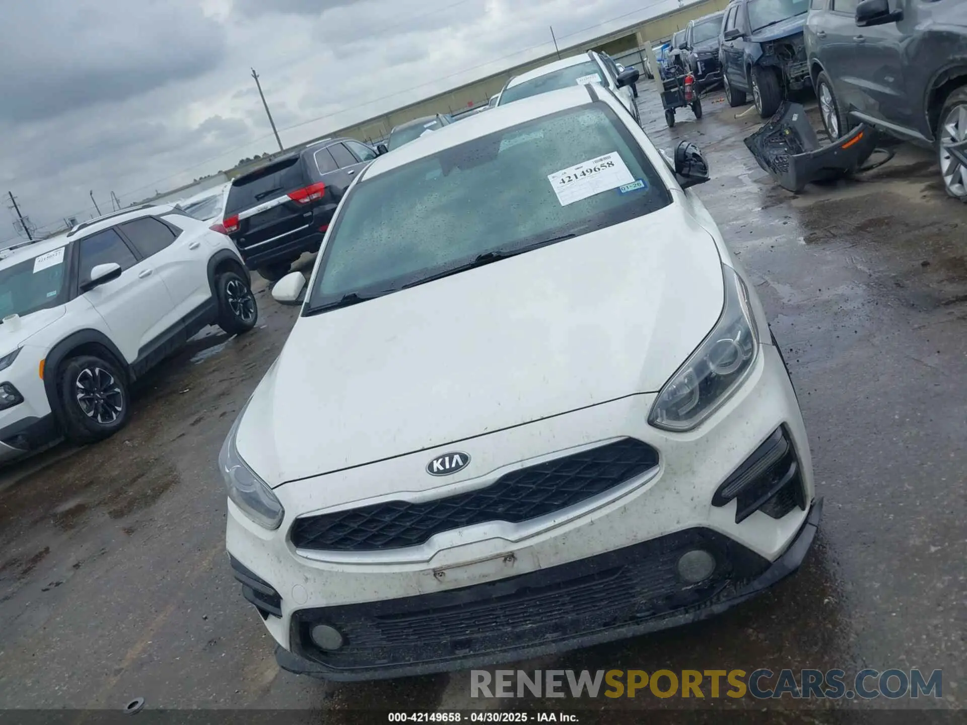 12 Photograph of a damaged car 3KPF24AD9LE208838 KIA FORTE 2020