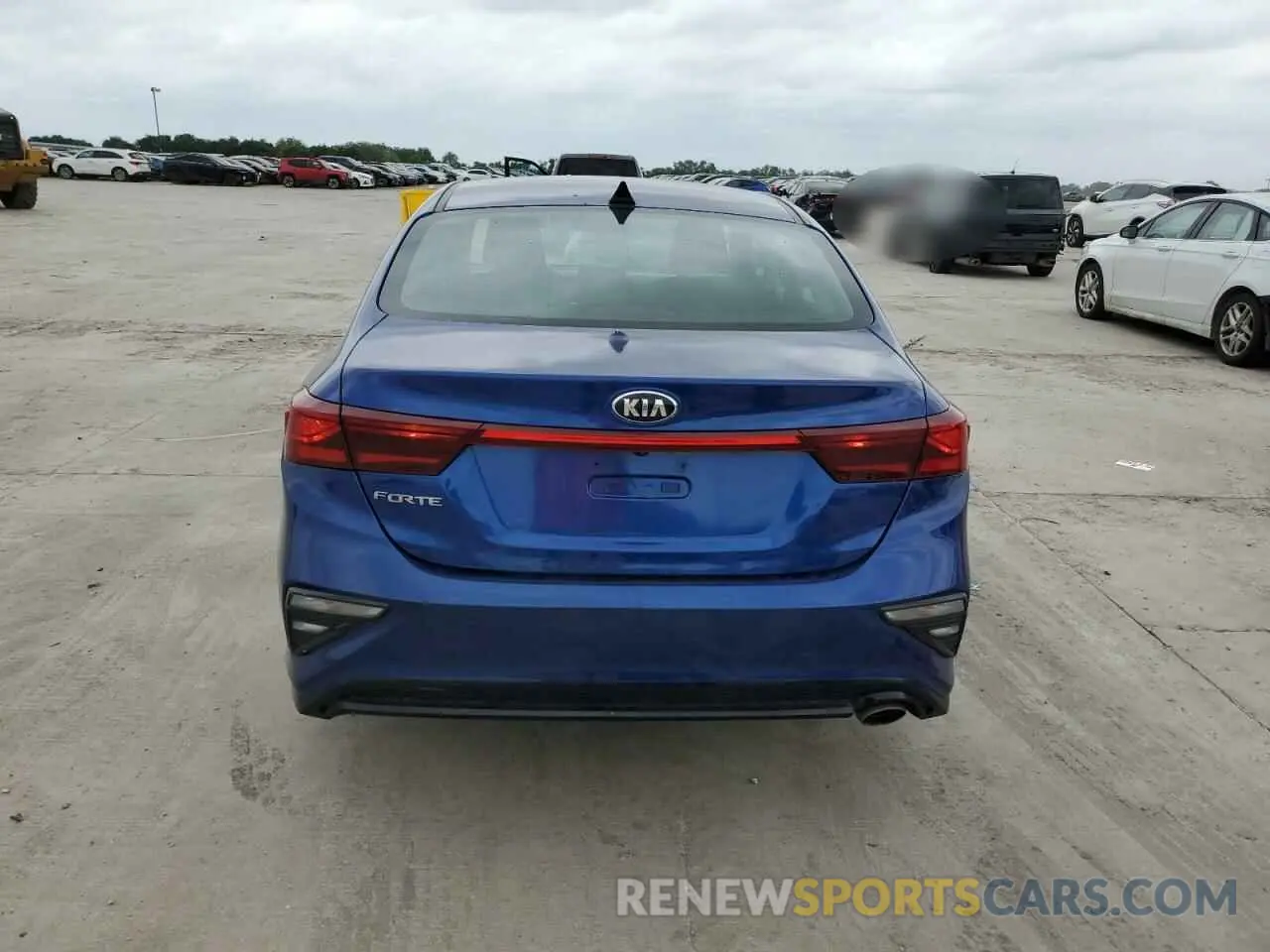 6 Photograph of a damaged car 3KPF24AD9LE248711 KIA FORTE 2020