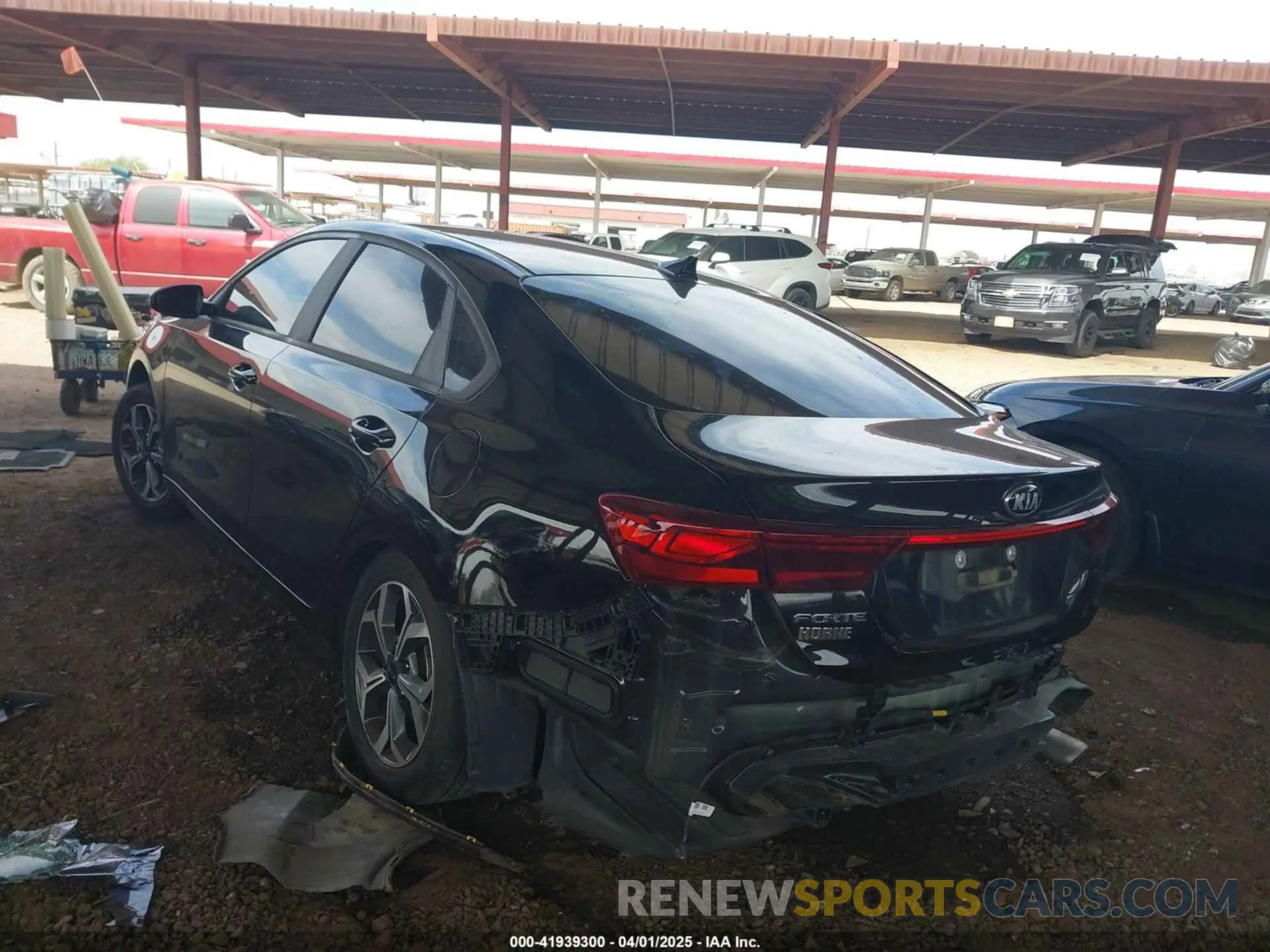 3 Photograph of a damaged car 3KPF24AD9LE255125 KIA FORTE 2020