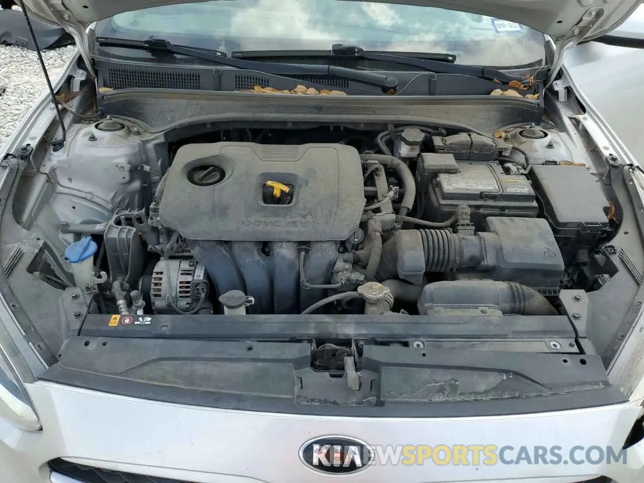 11 Photograph of a damaged car 3KPF24ADXLE149623 KIA FORTE 2020