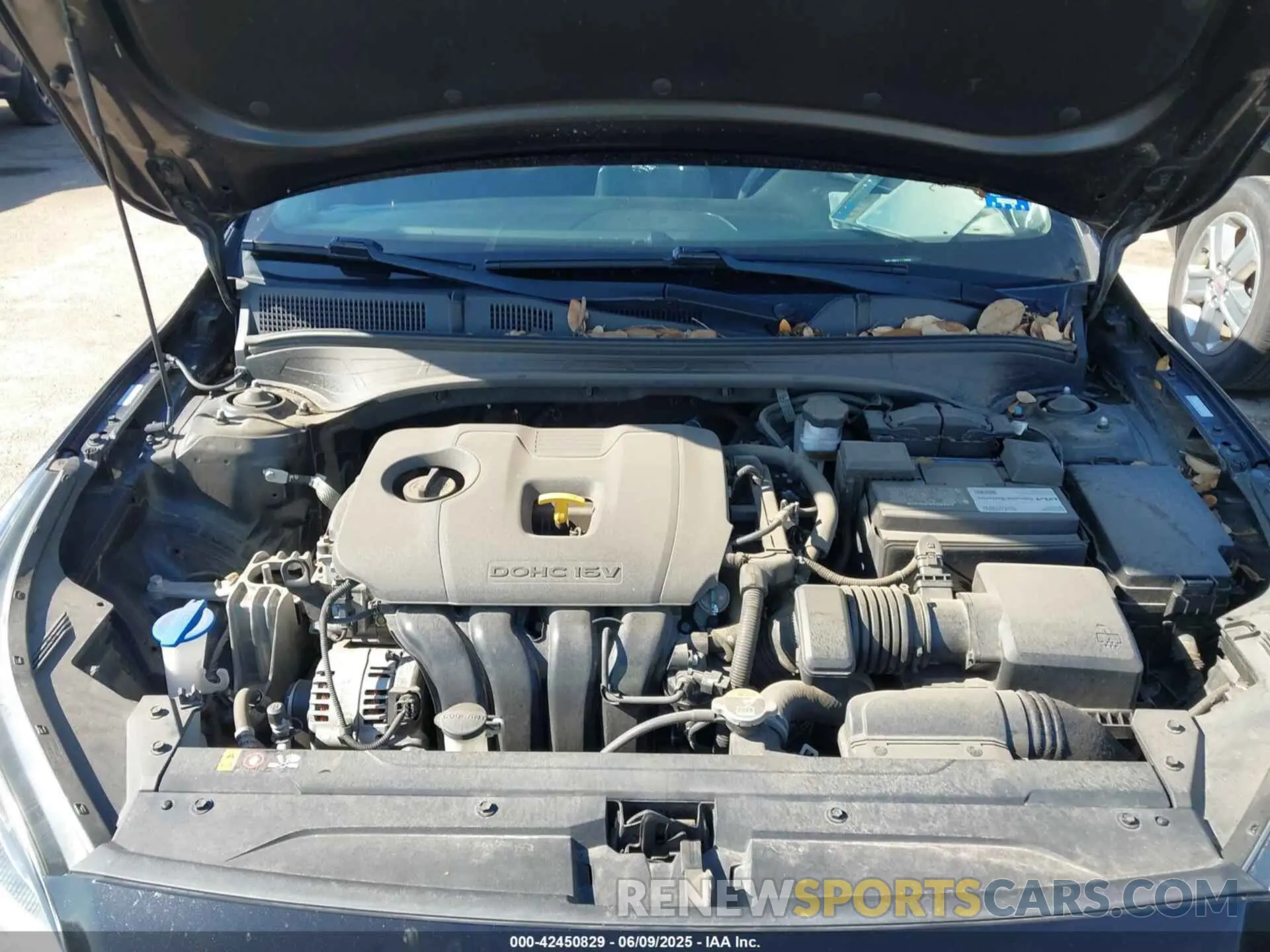 10 Photograph of a damaged car 3KPF24ADXLE158984 KIA FORTE 2020