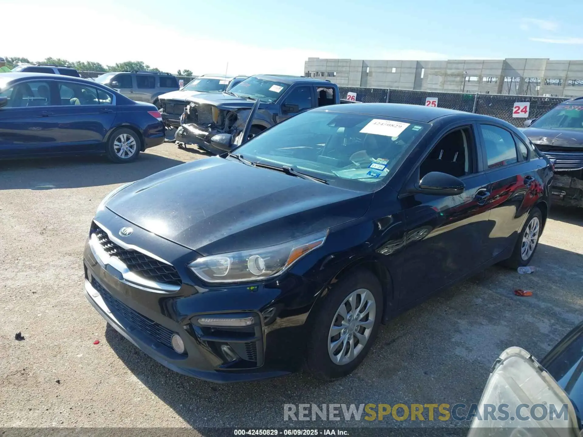 2 Photograph of a damaged car 3KPF24ADXLE158984 KIA FORTE 2020