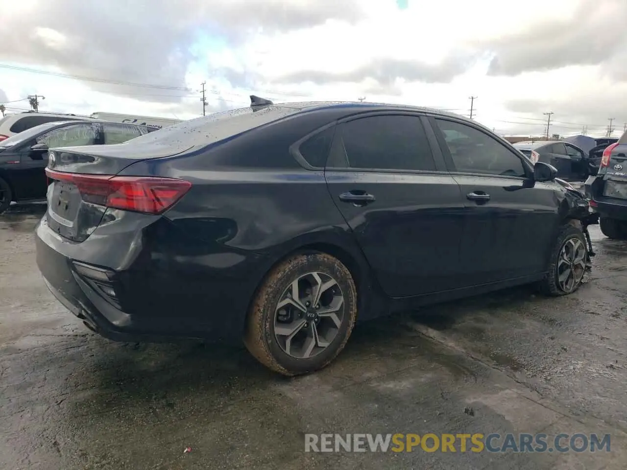 3 Photograph of a damaged car 3KPF24ADXLE175297 KIA FORTE 2020