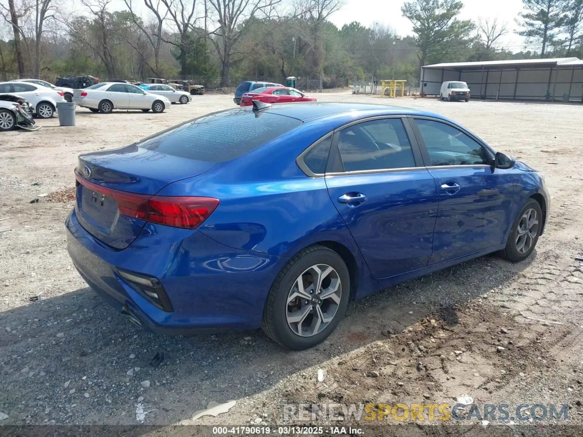 4 Photograph of a damaged car 3KPF24ADXLE191127 KIA FORTE 2020