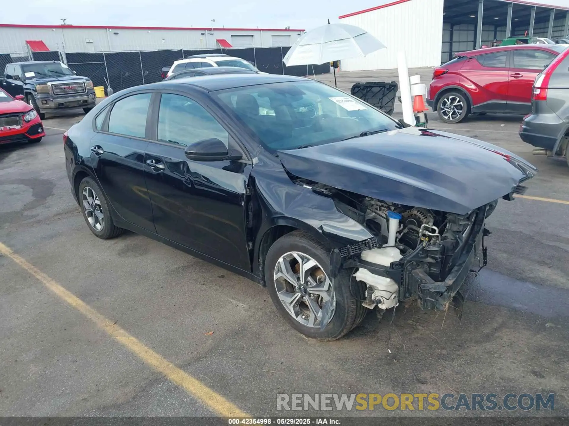 1 Photograph of a damaged car 3KPF24ADXLE198093 KIA FORTE 2020