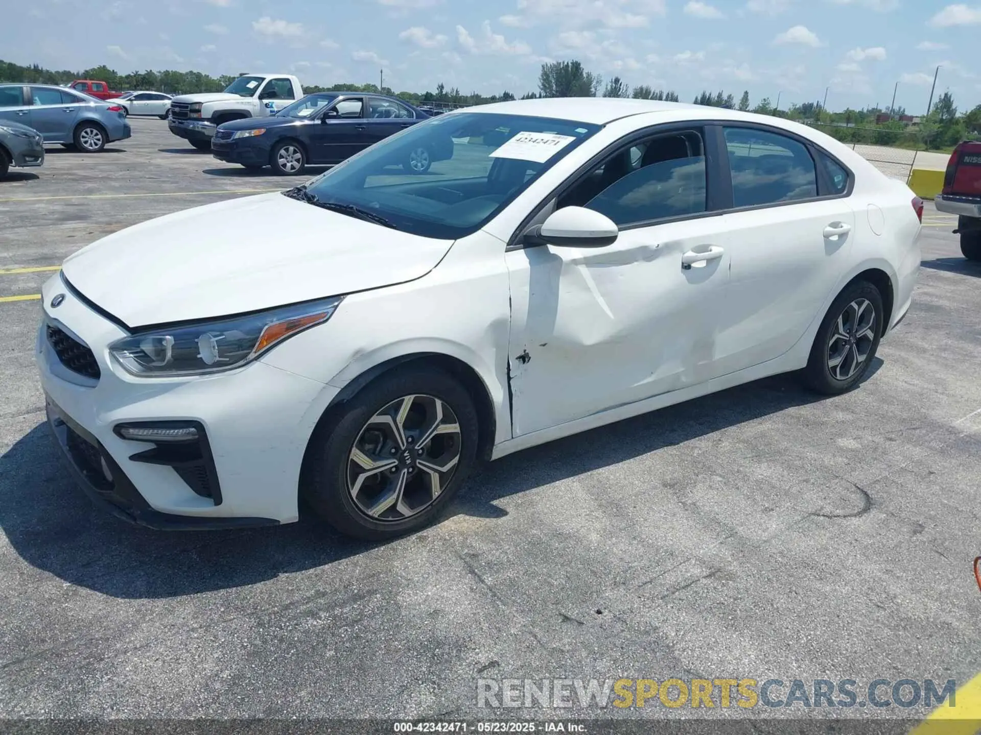 2 Photograph of a damaged car 3KPF24ADXLE199230 KIA FORTE 2020