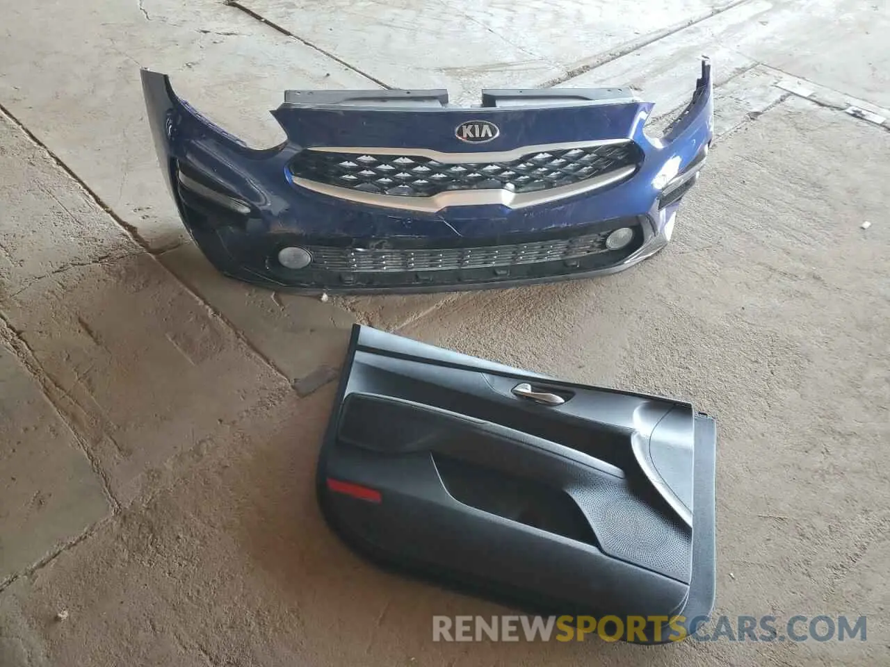 12 Photograph of a damaged car 3KPF24ADXLE202210 KIA FORTE 2020