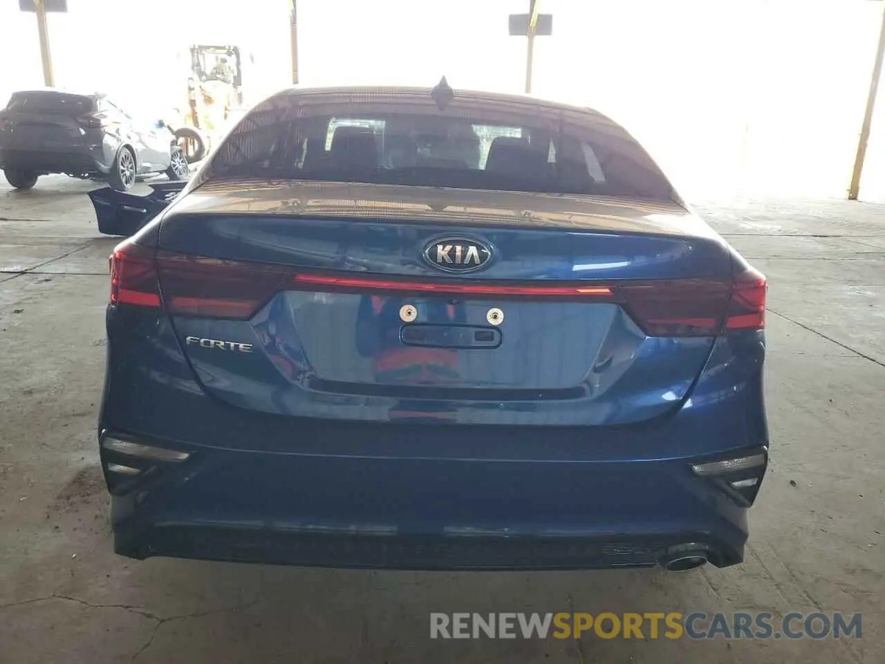 6 Photograph of a damaged car 3KPF24ADXLE202210 KIA FORTE 2020